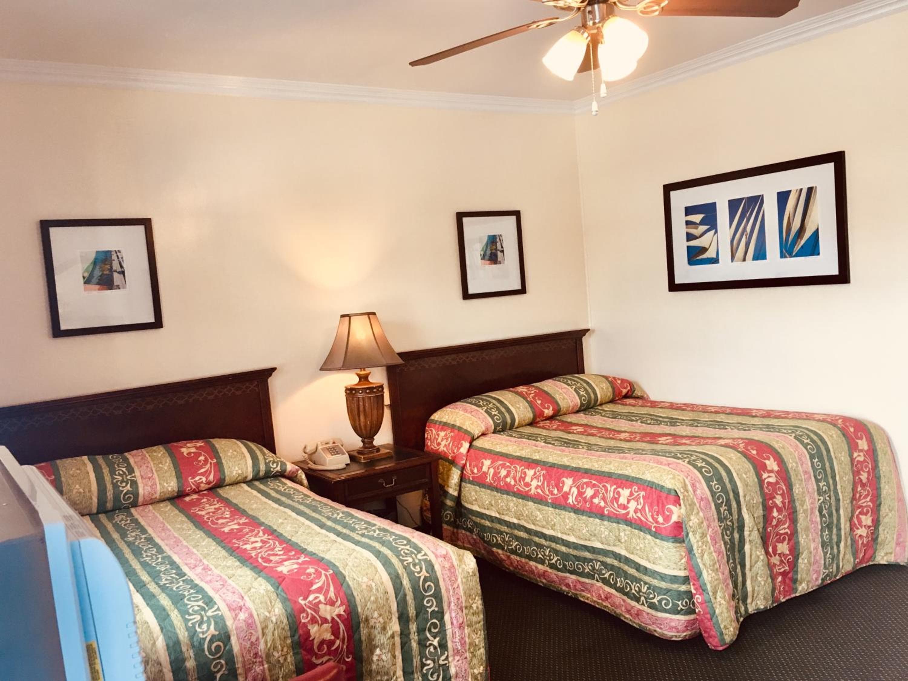 Los Feliz Hotel — 5