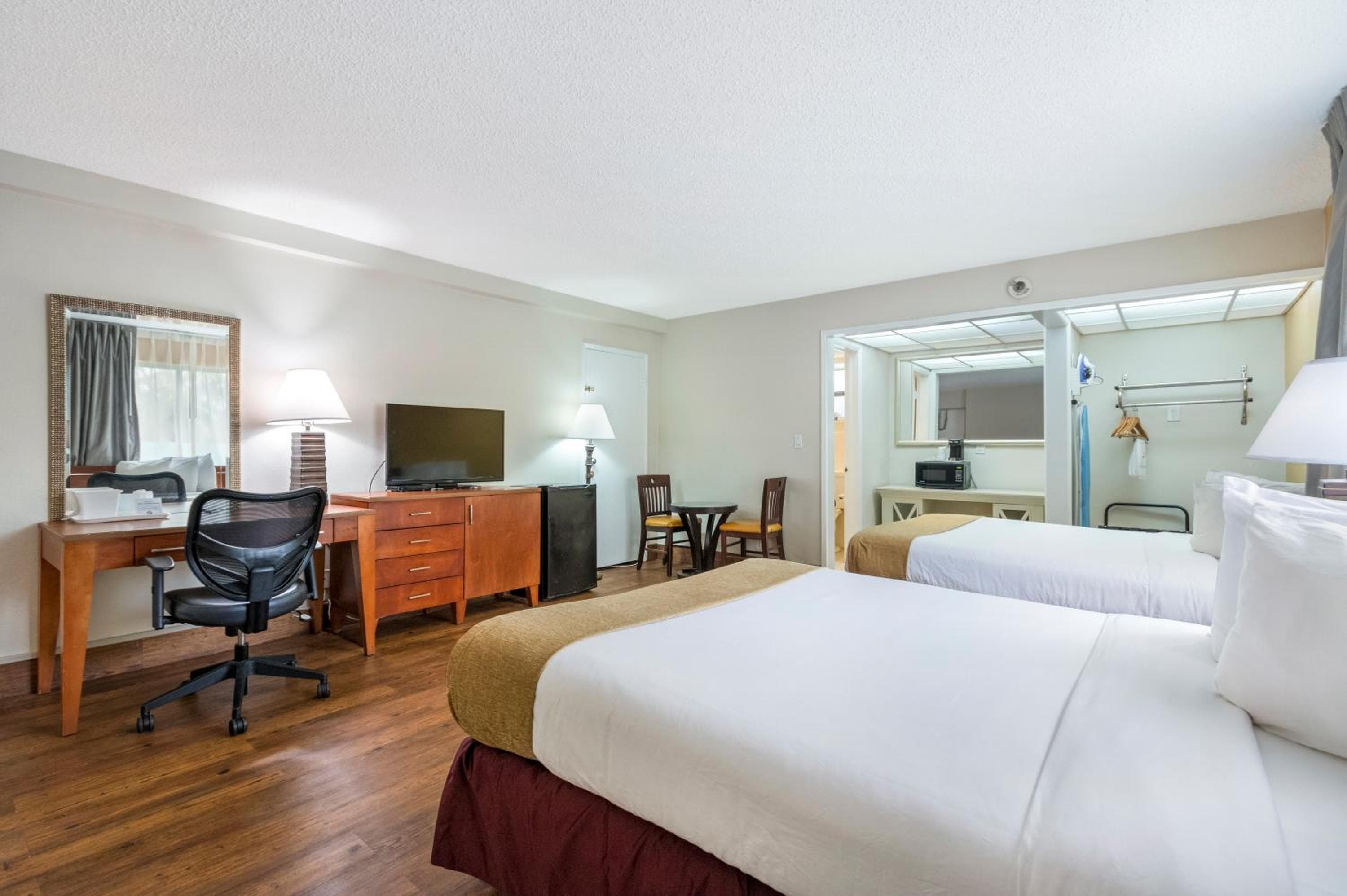 Ocean Reef Hotel — 23