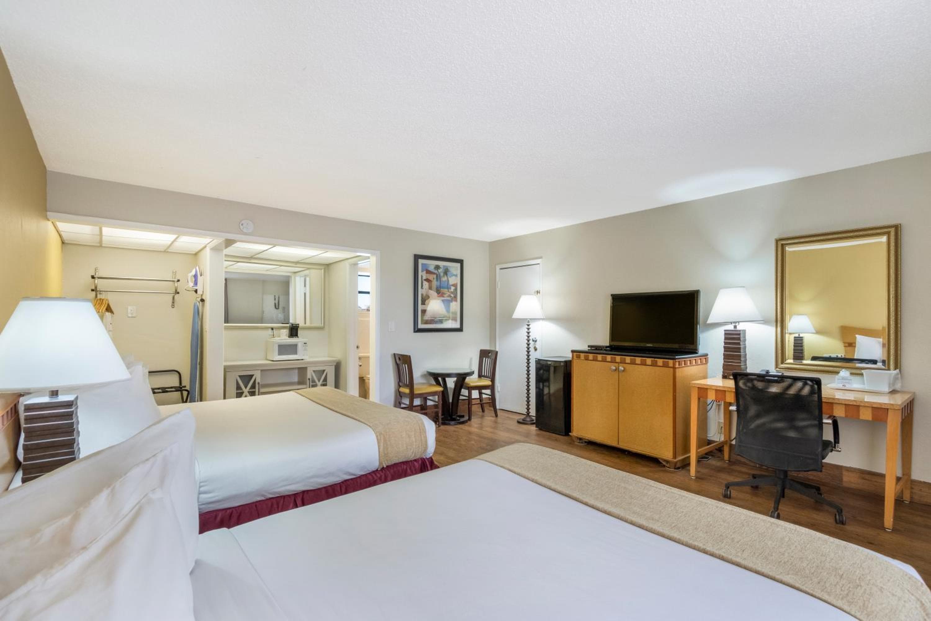 Ocean Reef Hotel — 14
