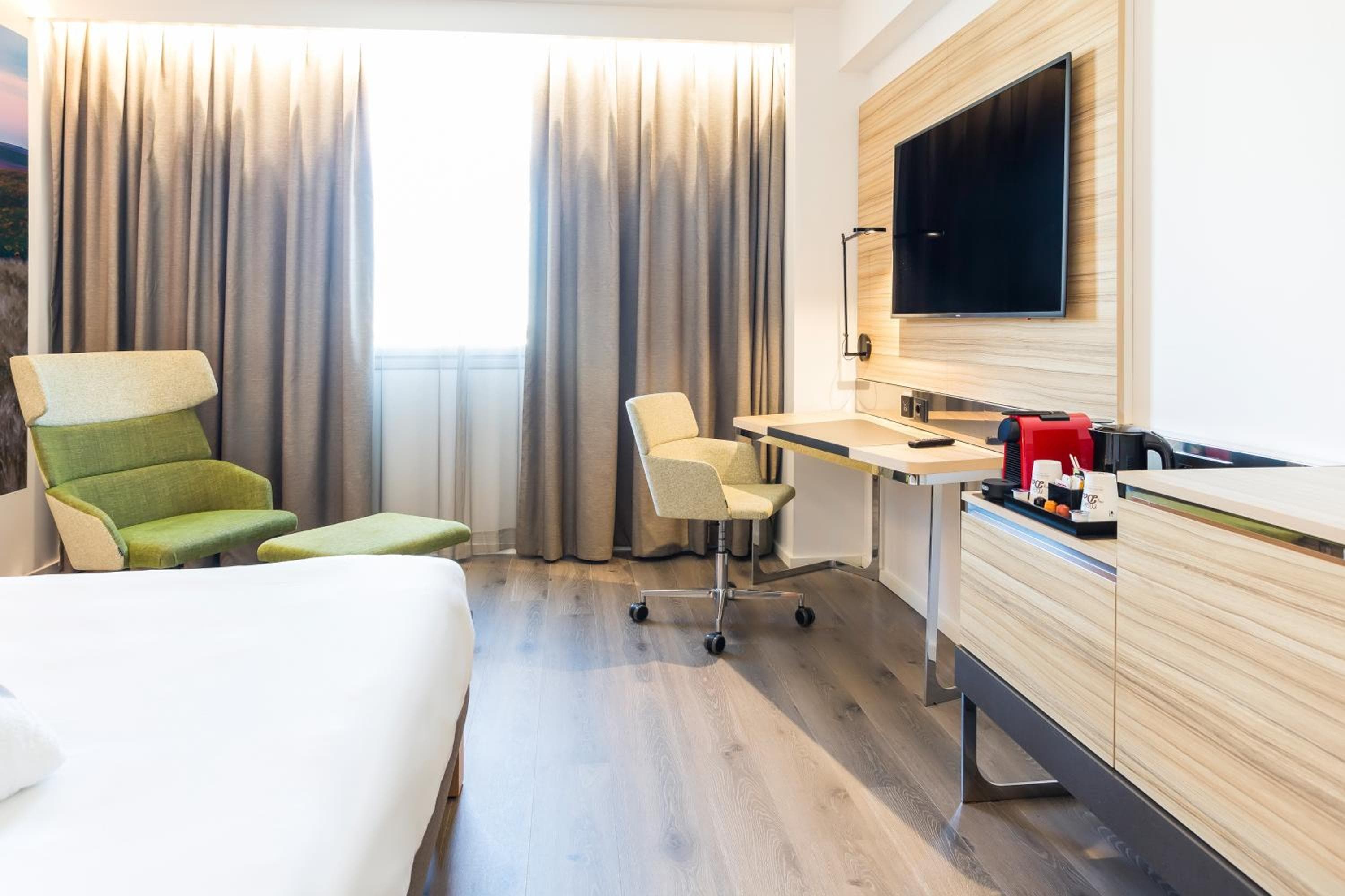 Novotel Sevilla — 10