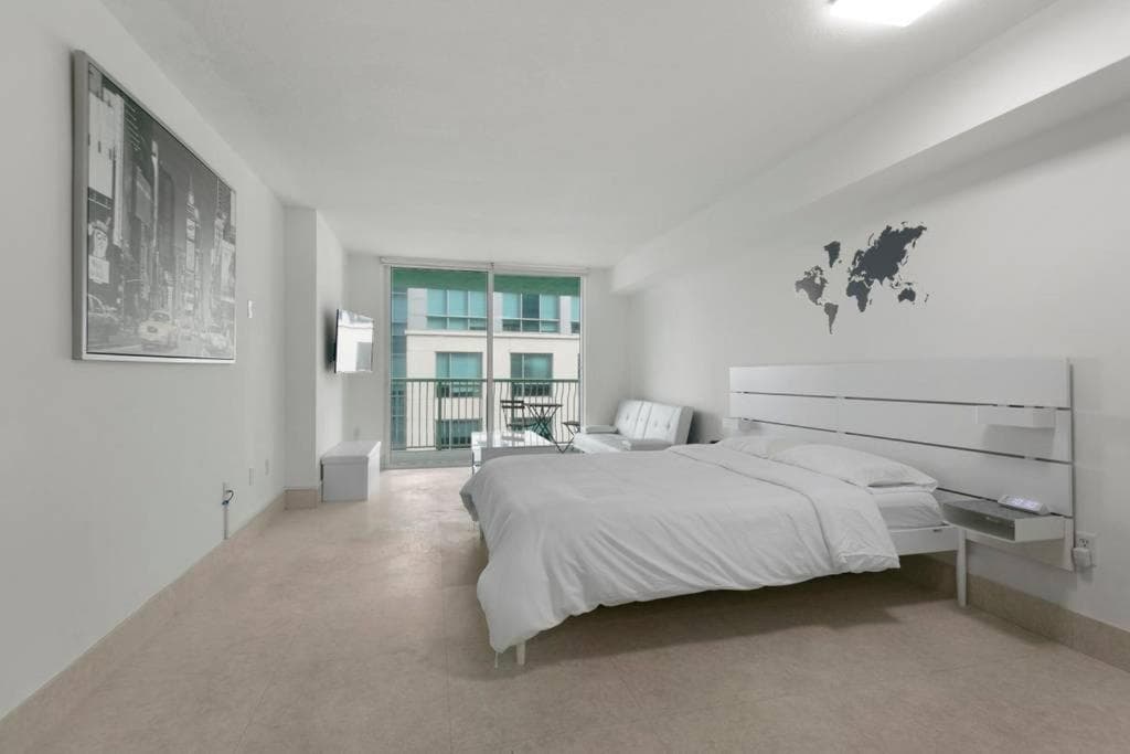 Centric Modern, Stylish Brickell / Miami + FREE Parking — 4