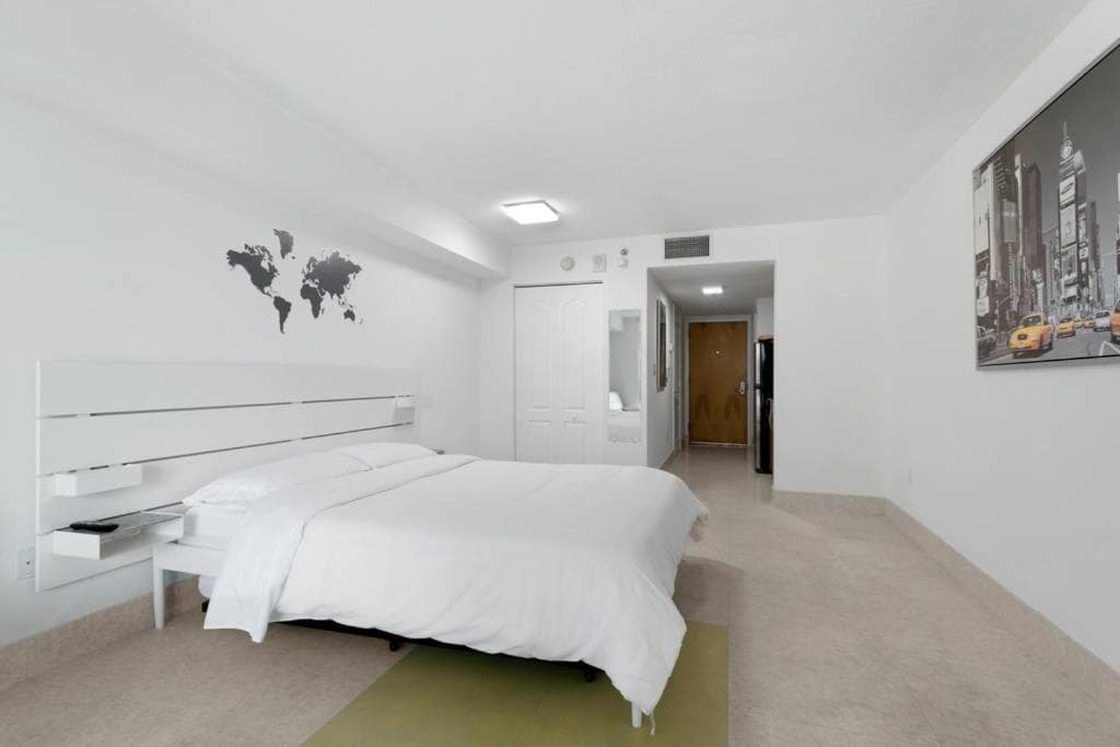 Centric Modern, Stylish Brickell / Miami + FREE Parking — 17