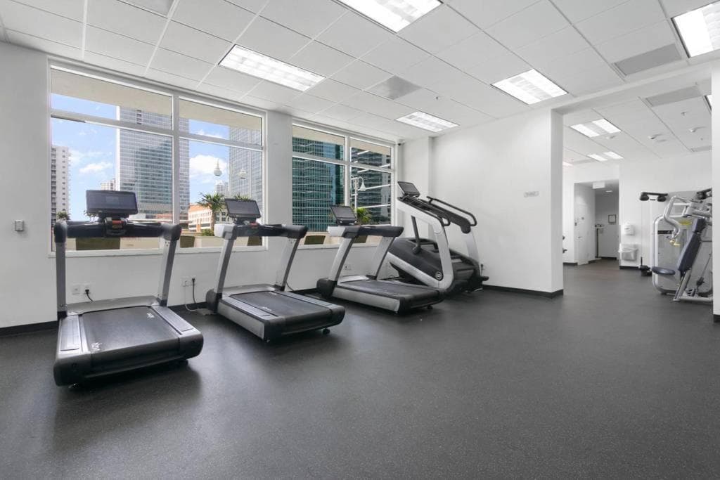 Centric Modern, Stylish Brickell / Miami + FREE Parking — 16