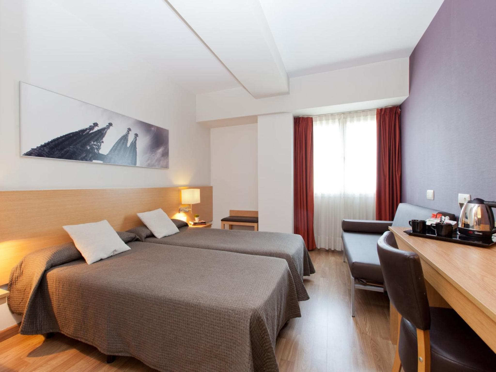 Hotel Sagrada Familia — 30