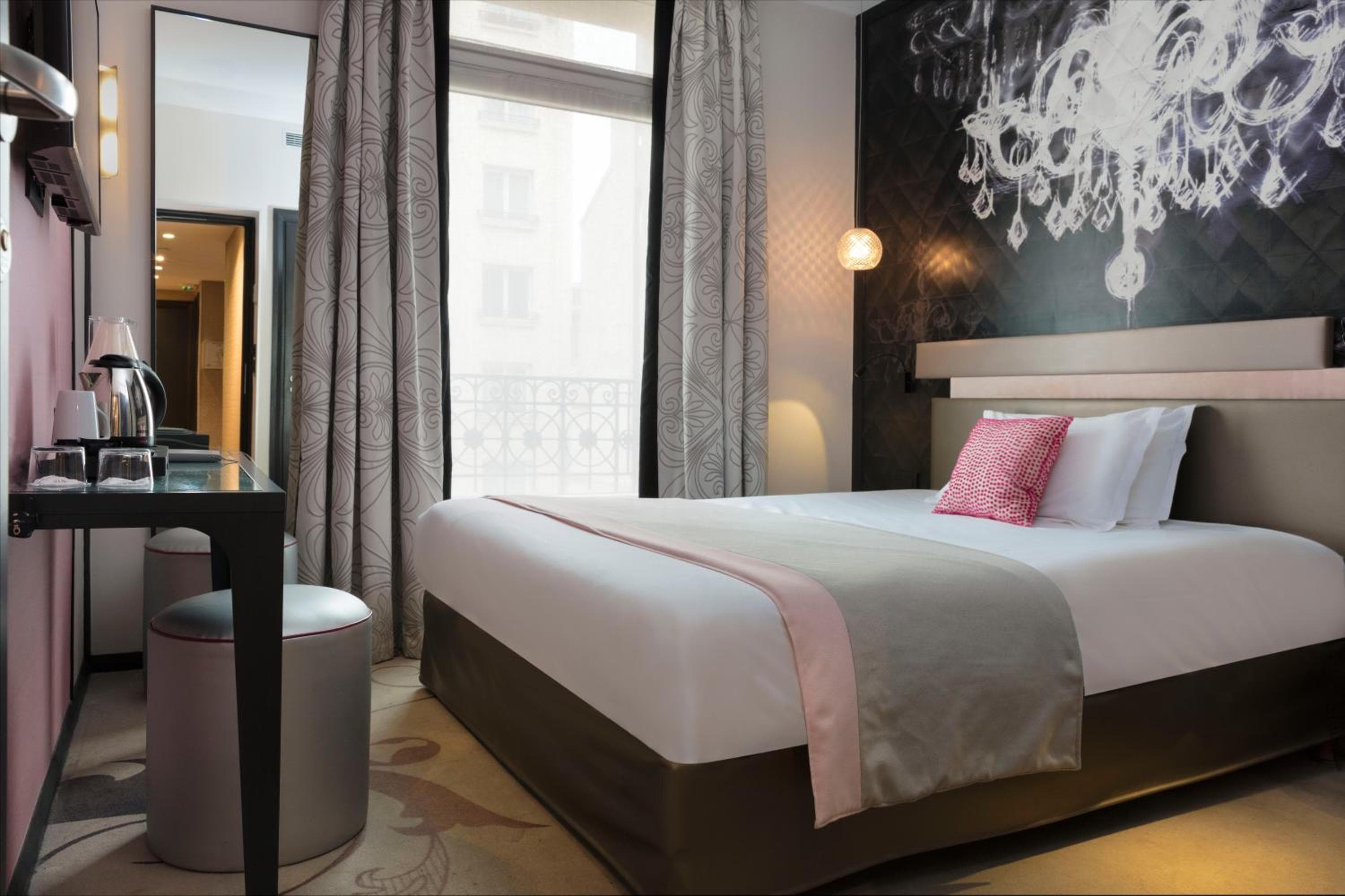 Hotel Yllen Eiffel — 30