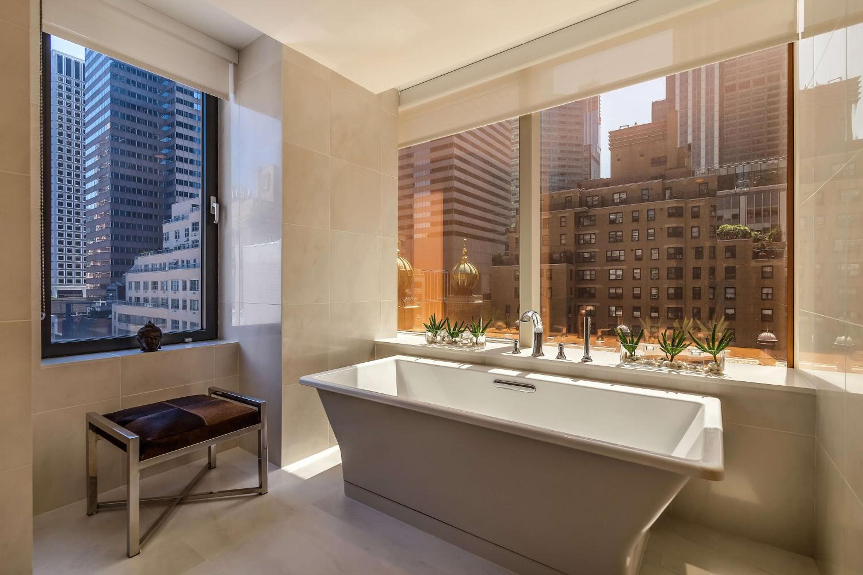 Concorde Hotel New York — 18