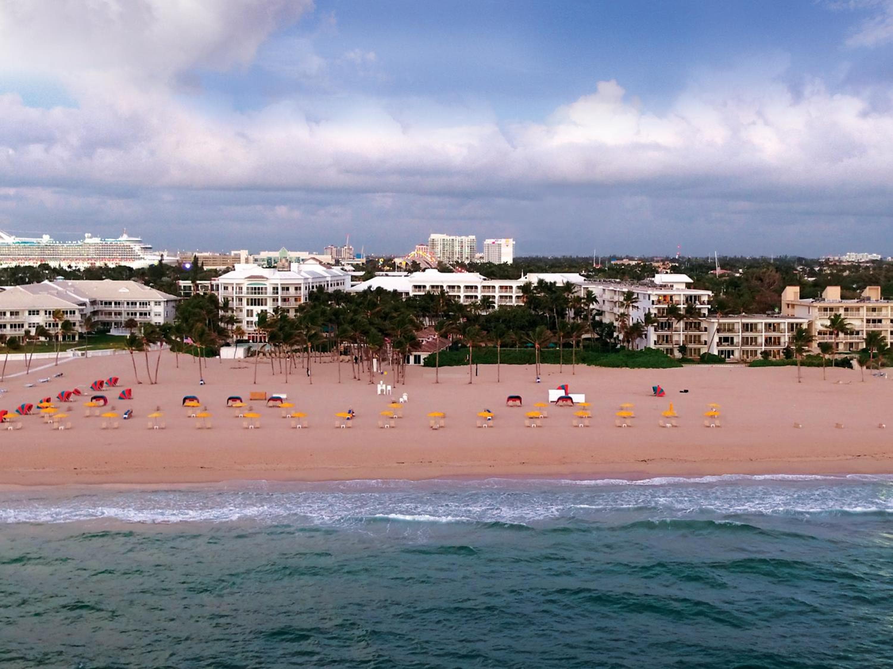 El Lago Mar Beach Resort y Club — 3
