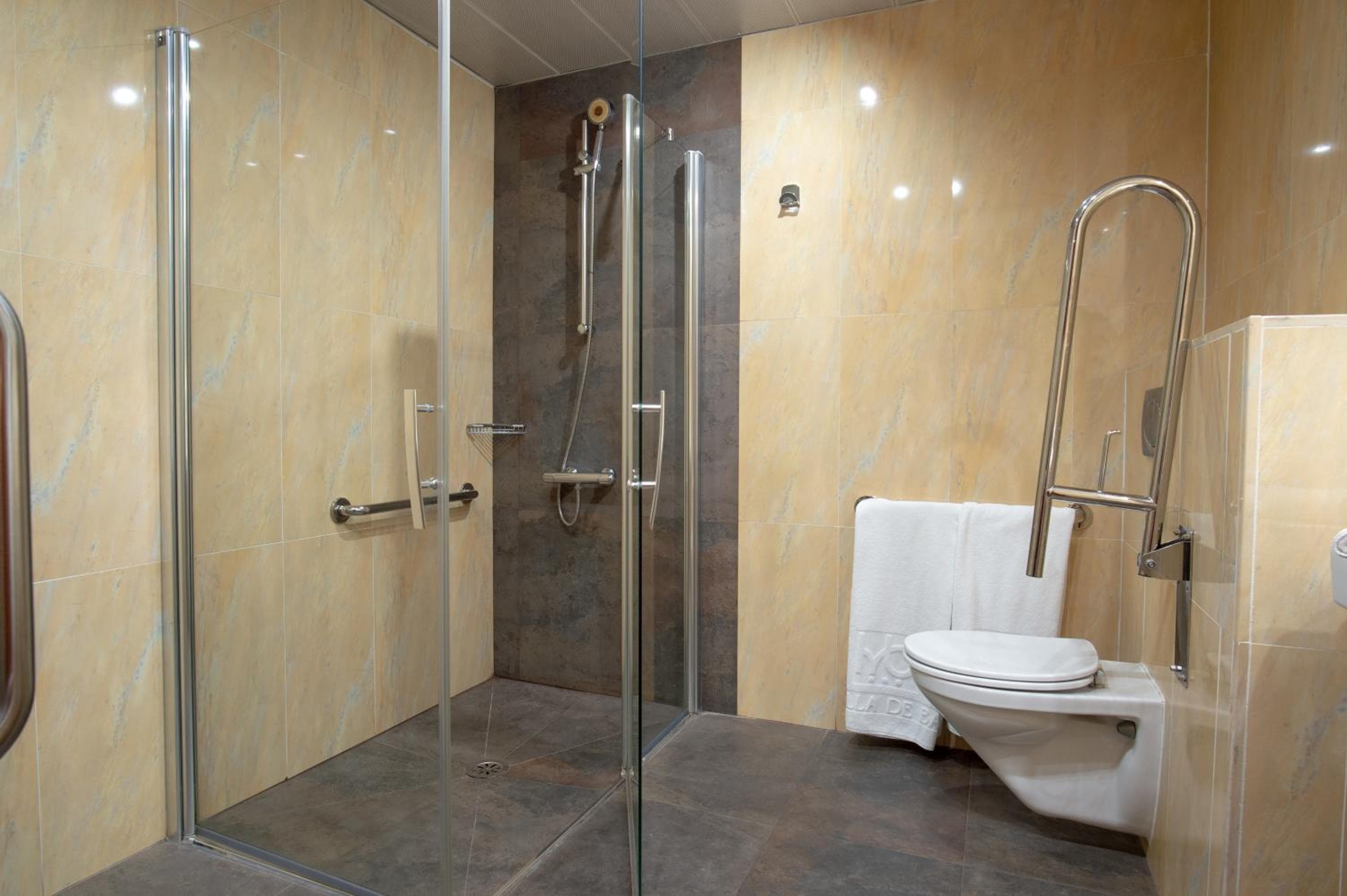 Hotel Villa de Barajas — 13
