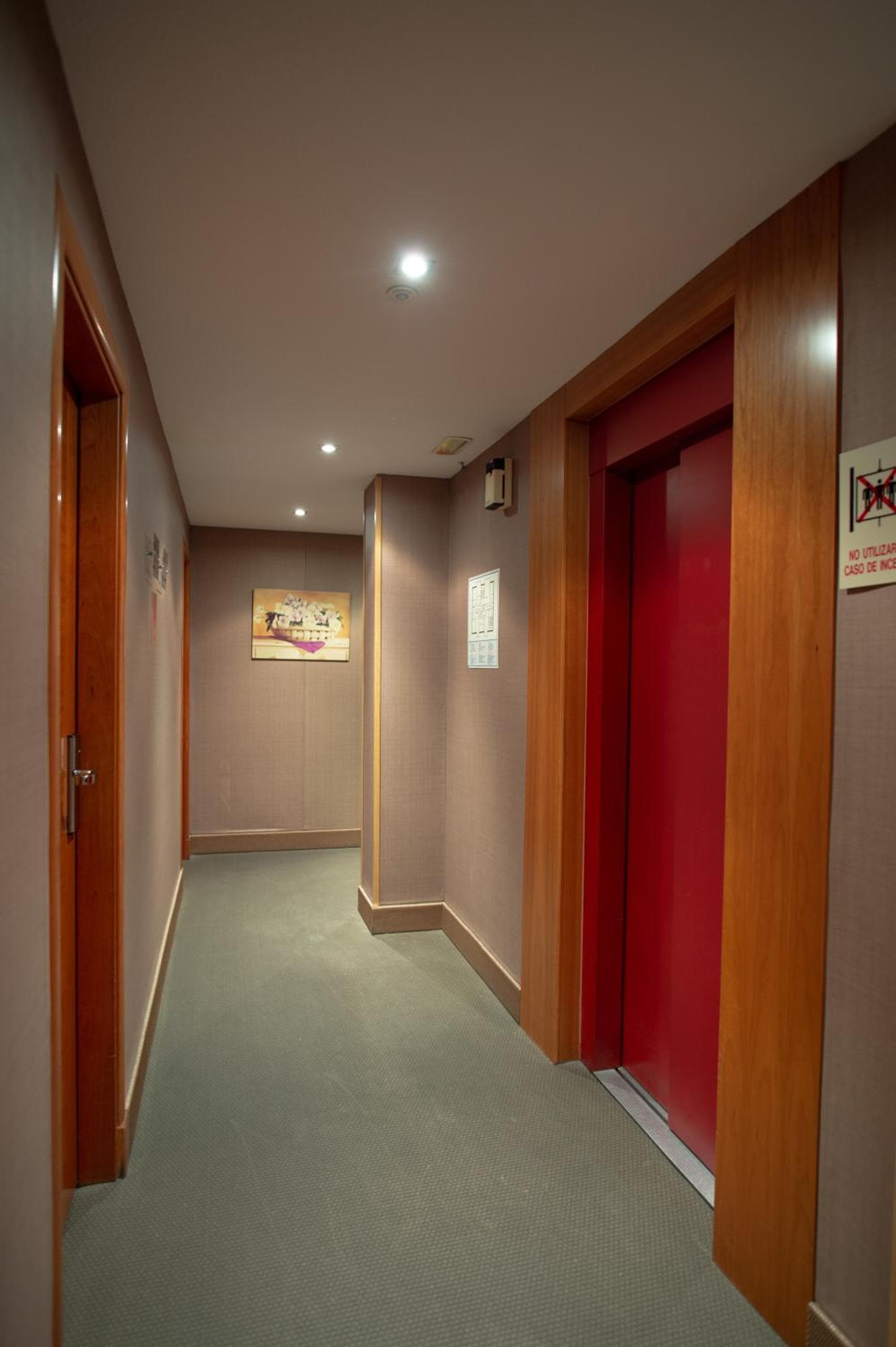 Hotel Villa de Barajas — 11
