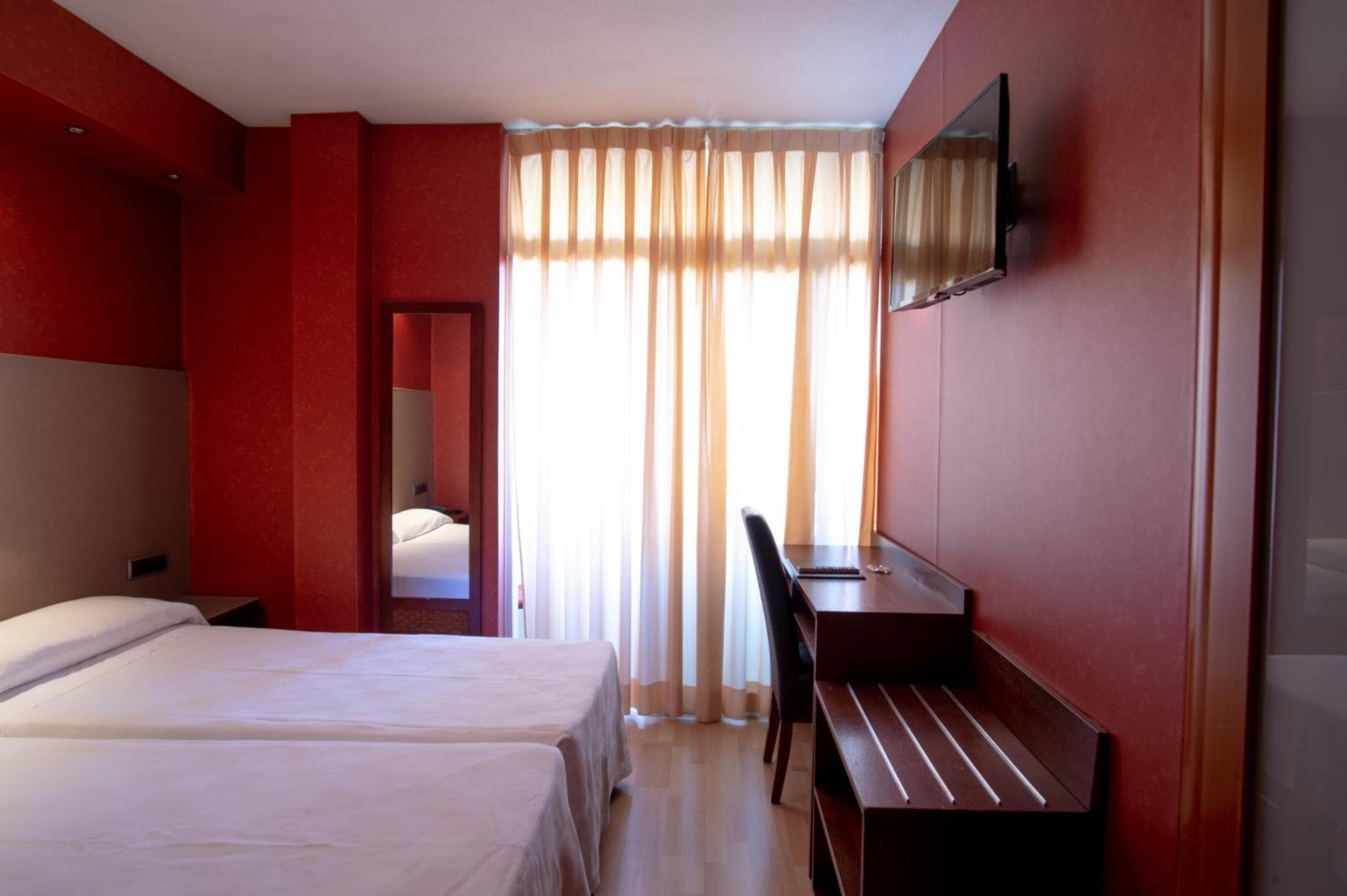 Hotel Villa de Barajas — 9