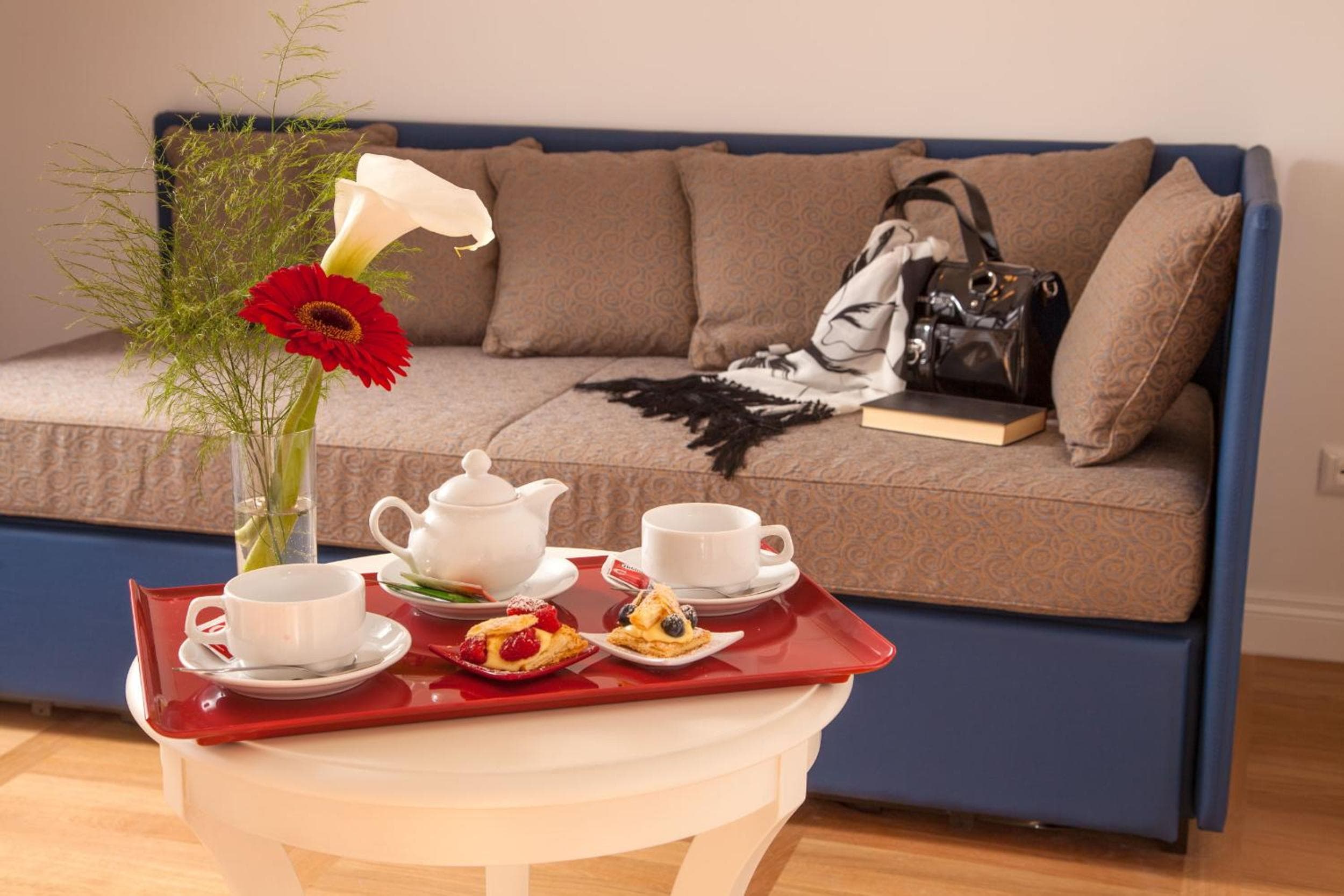 Floris Hotel — 11