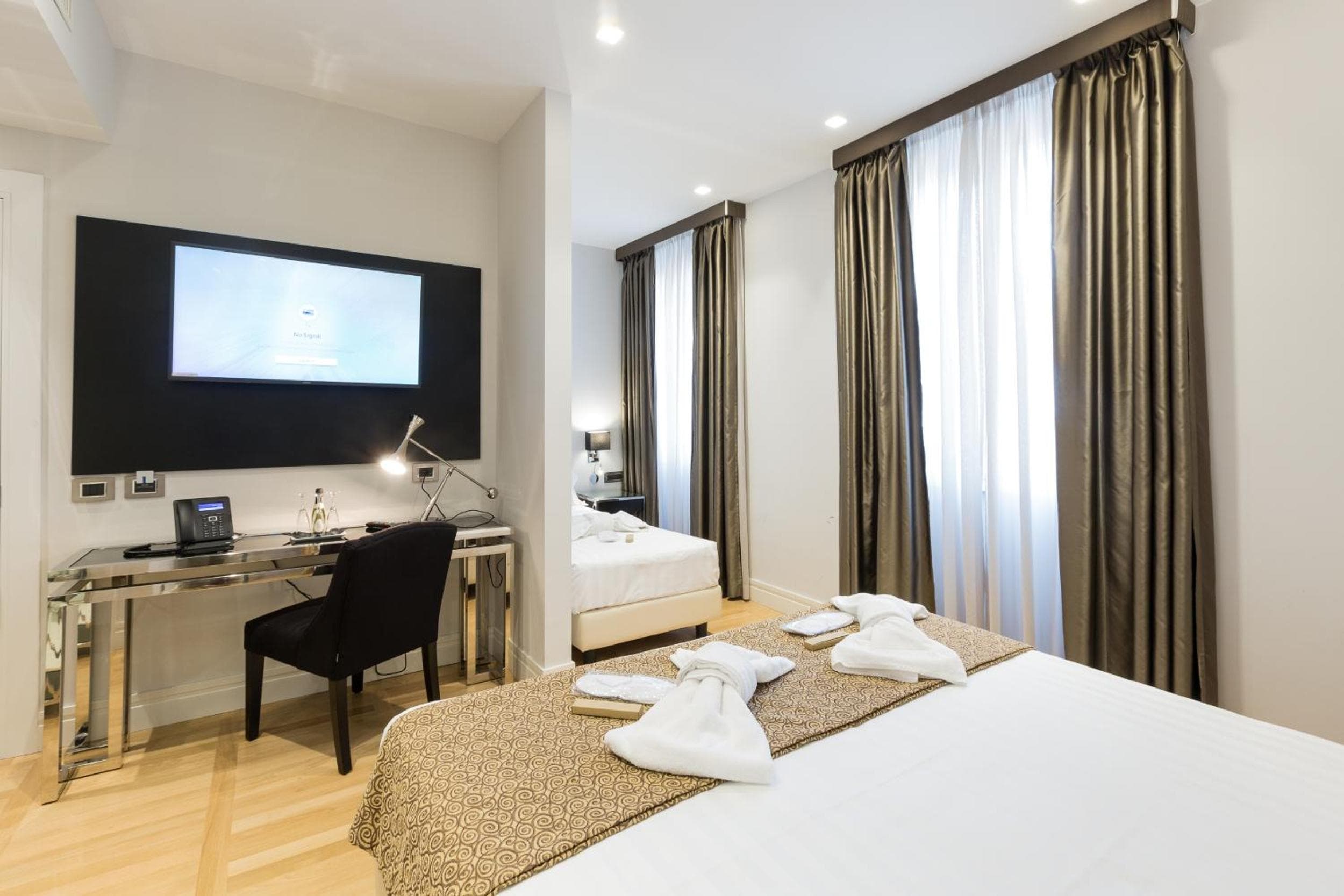 Floris Hotel — 30