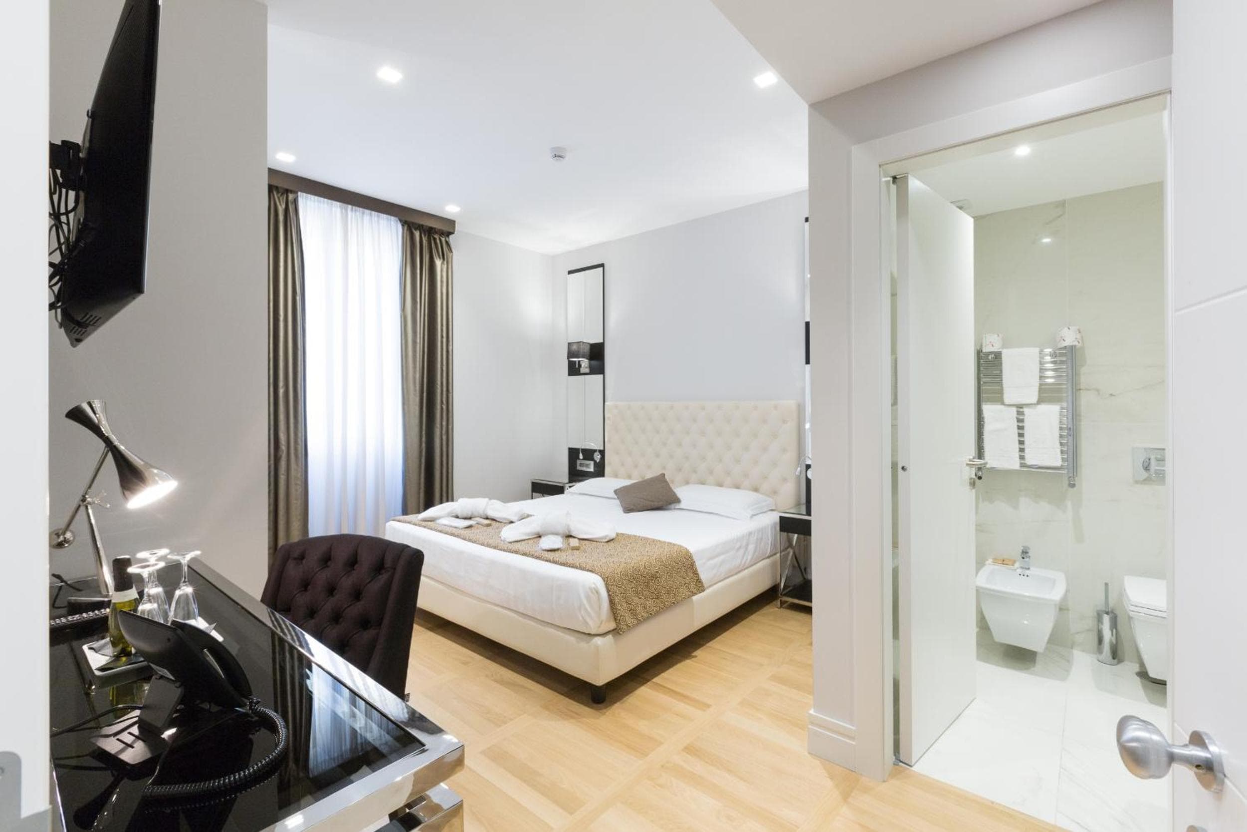 Floris Hotel — 25