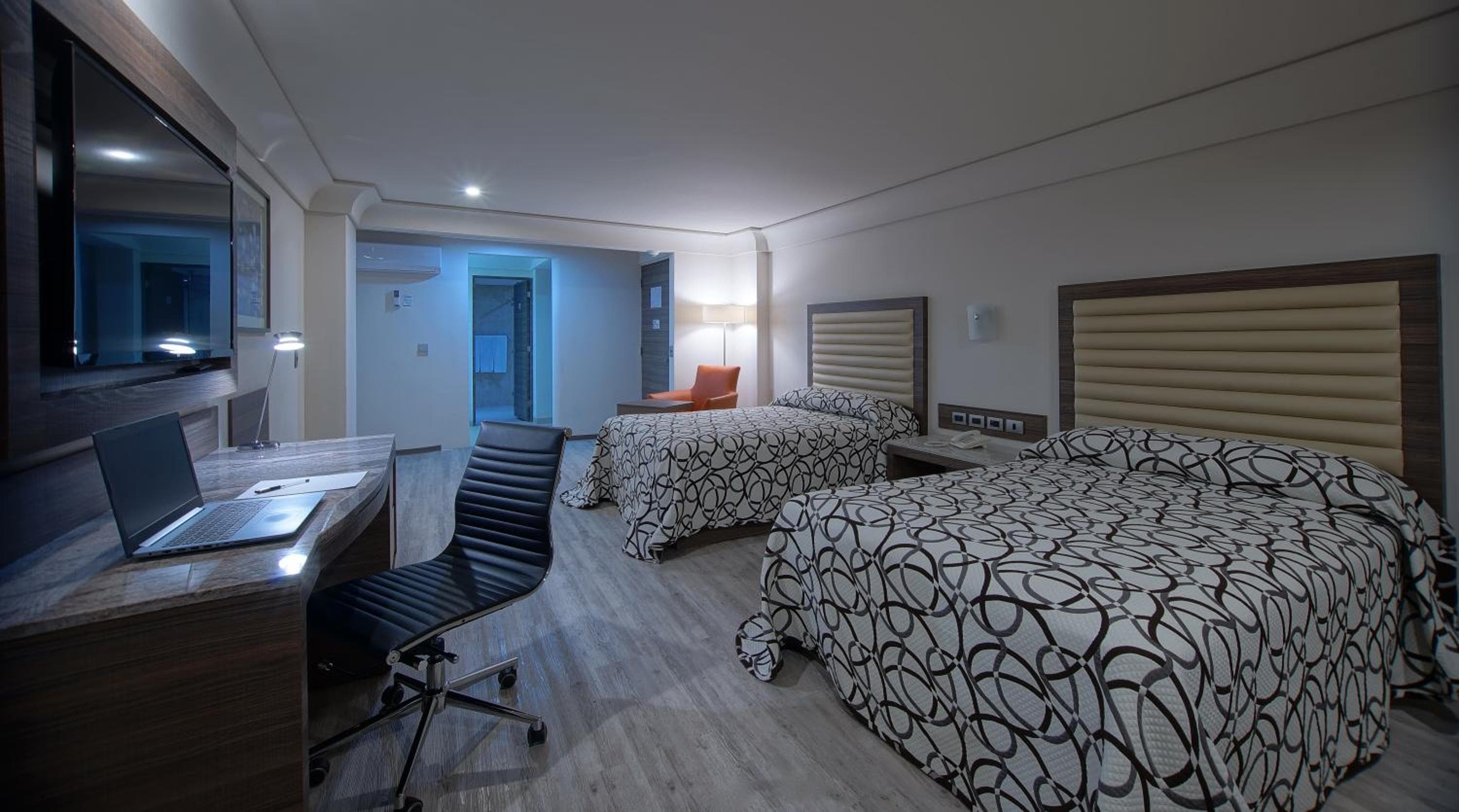 Econo Express Hotel by Nokte Inn — 20