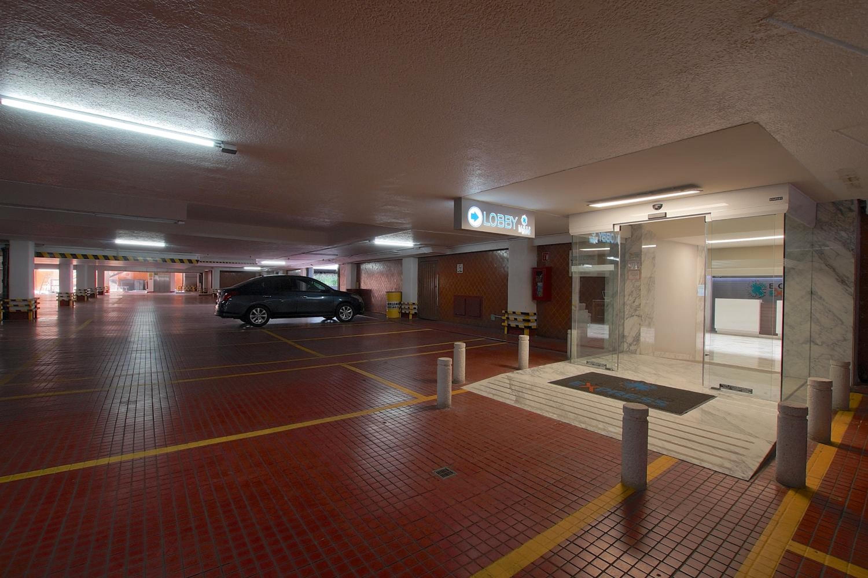 Hotel Econo Express — 17
