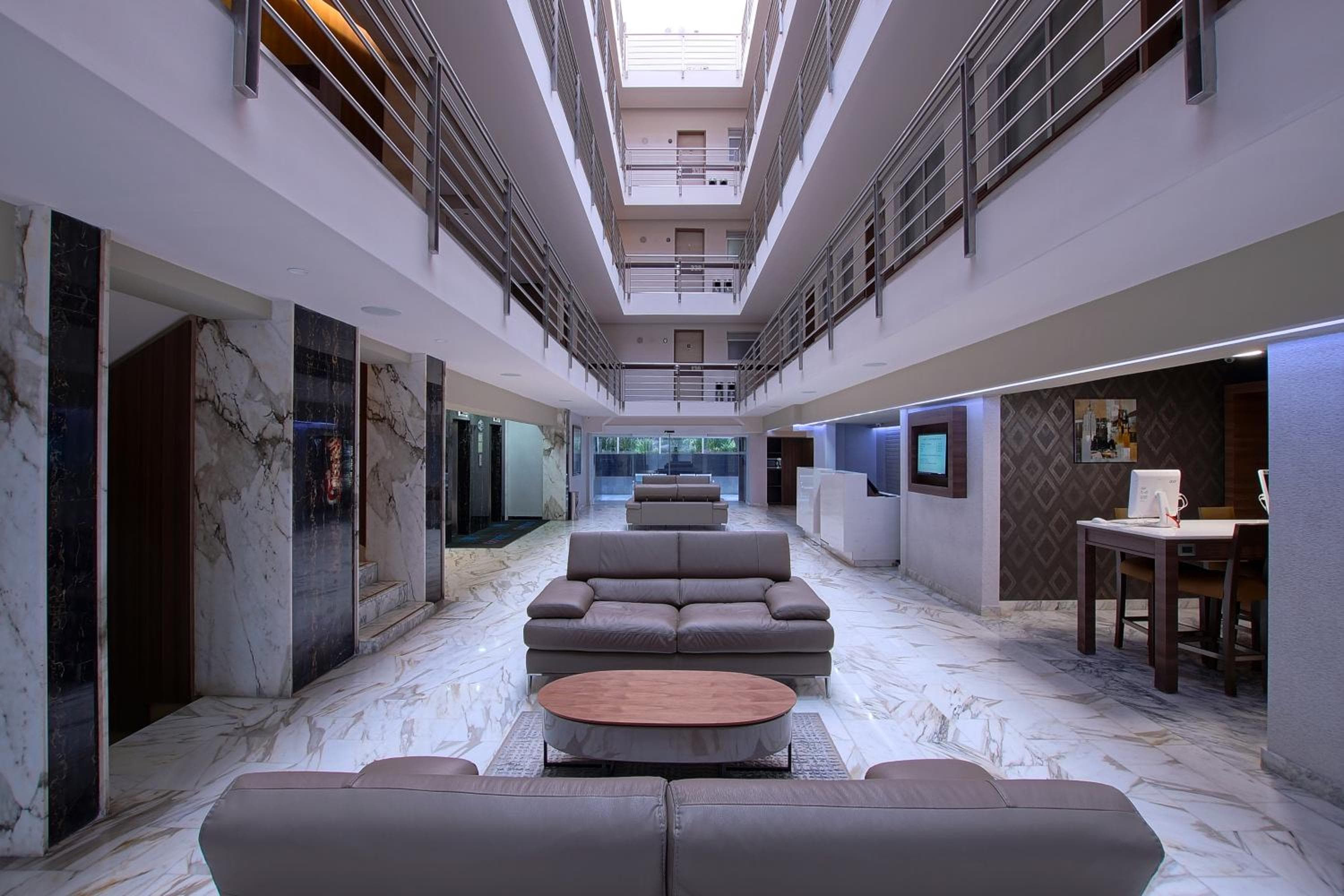 Hotel Econo Express — 3