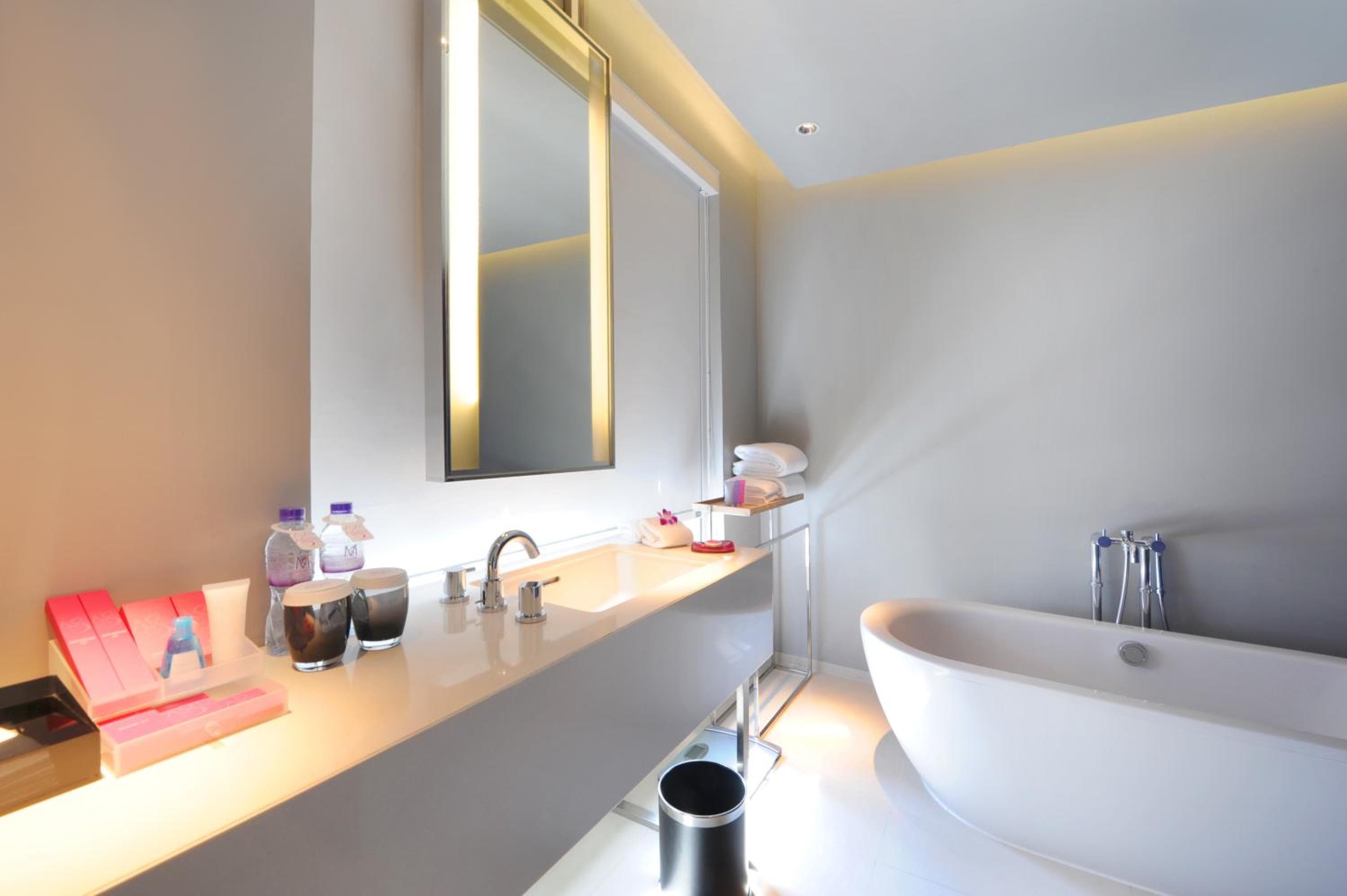 Mode Sathorn Hotel — 21