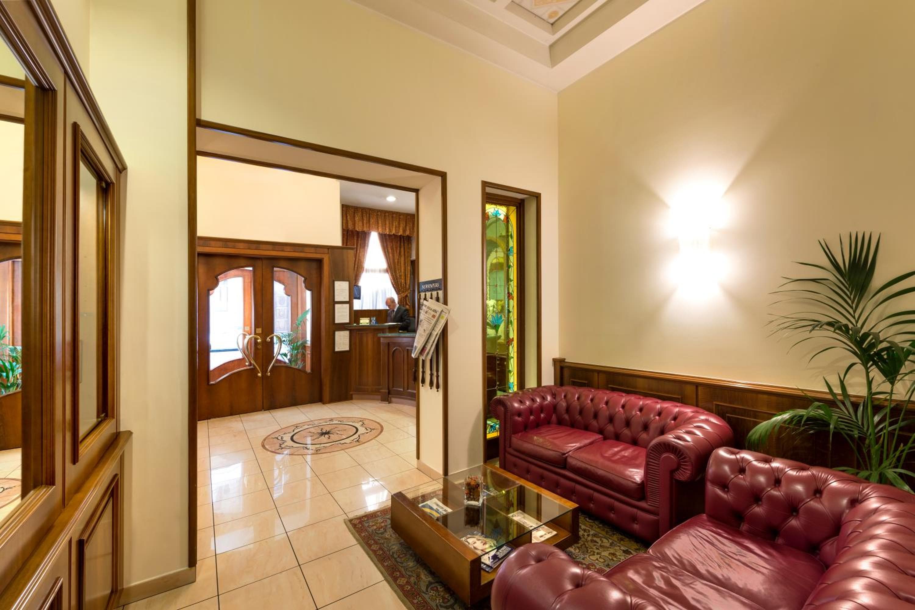 Hotel Lancaster — 5
