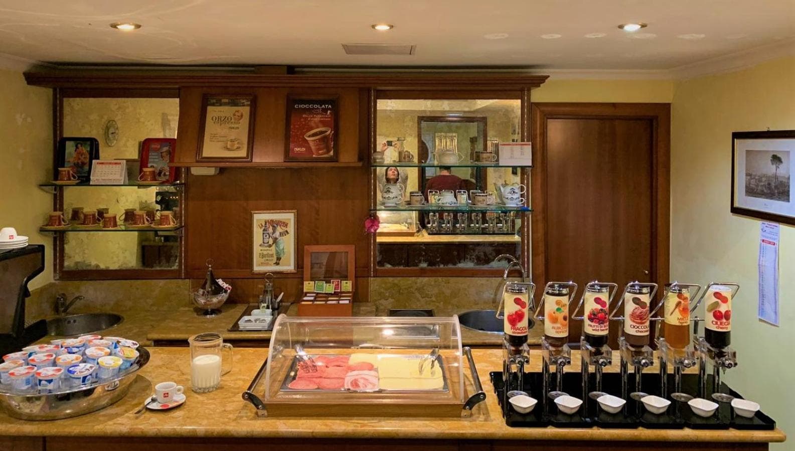Hotel Stromboli — 18