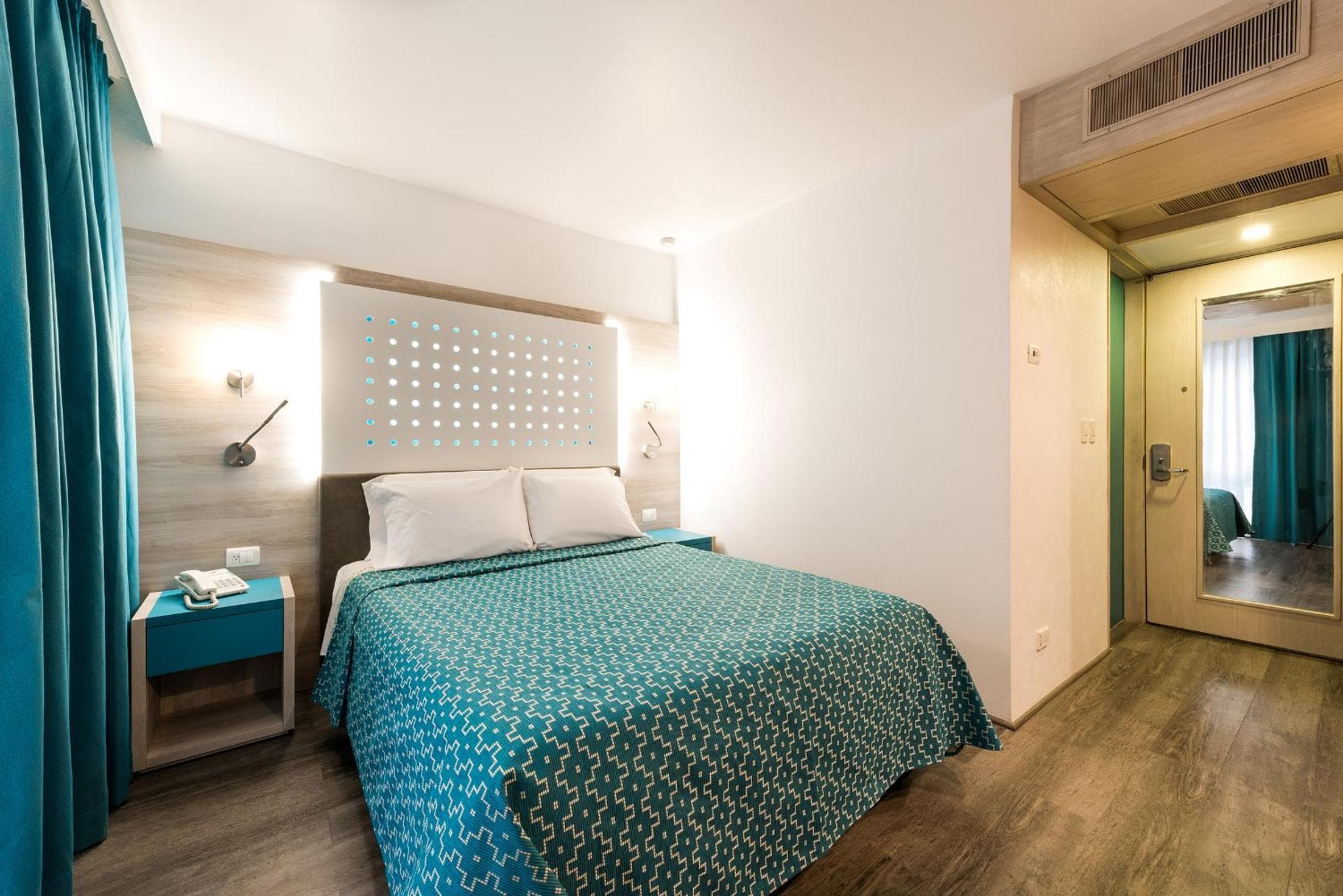Hotel Casa Blanca — 11