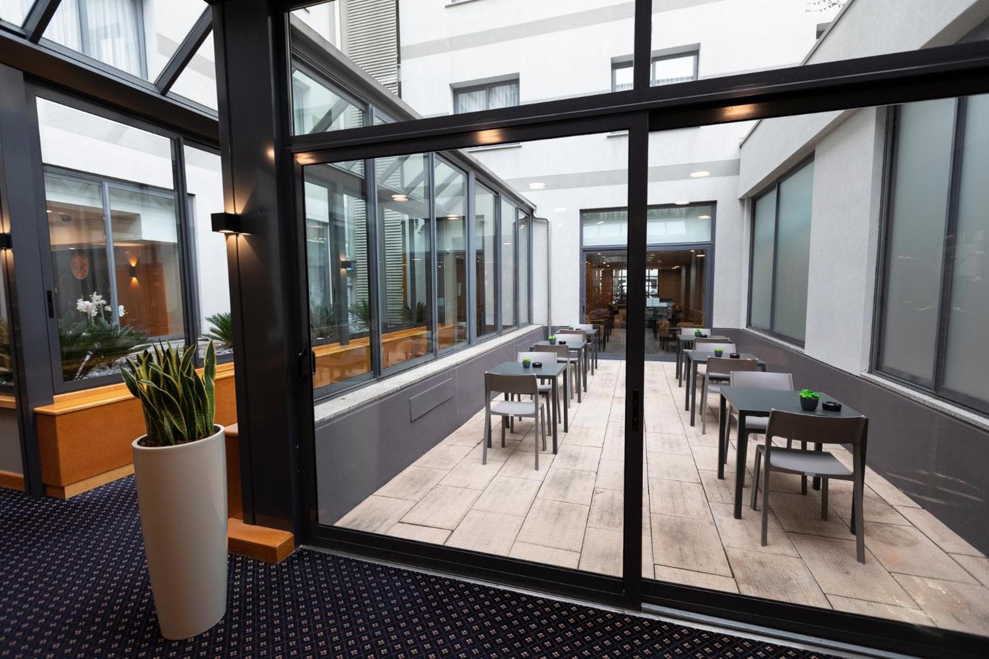 City Life Hotel Poliziano, by R Collection Hotels — 25