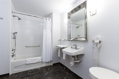 L.A. Sky Boutique Hotel — 5