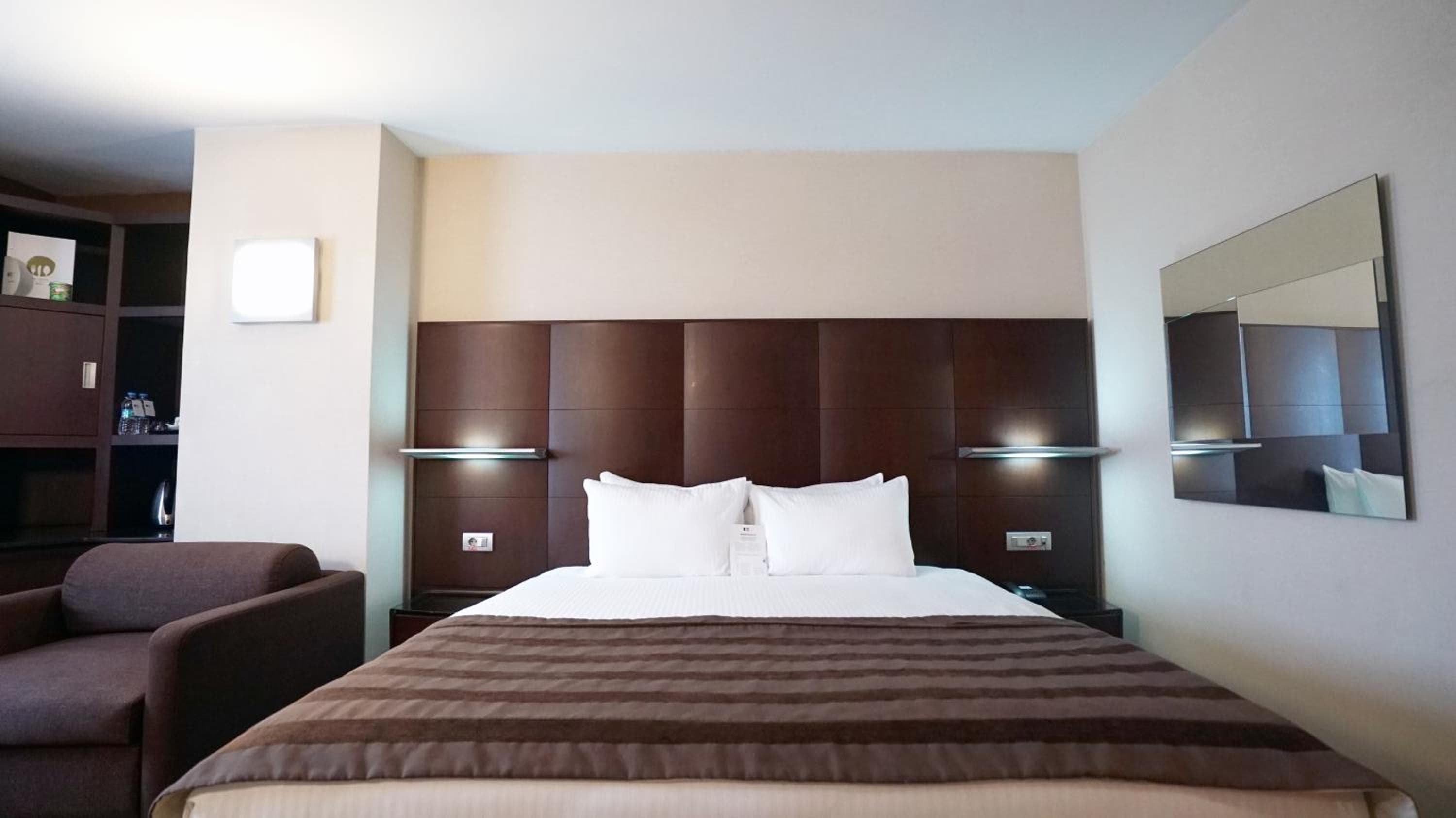 Point Hotel Taksim — 16