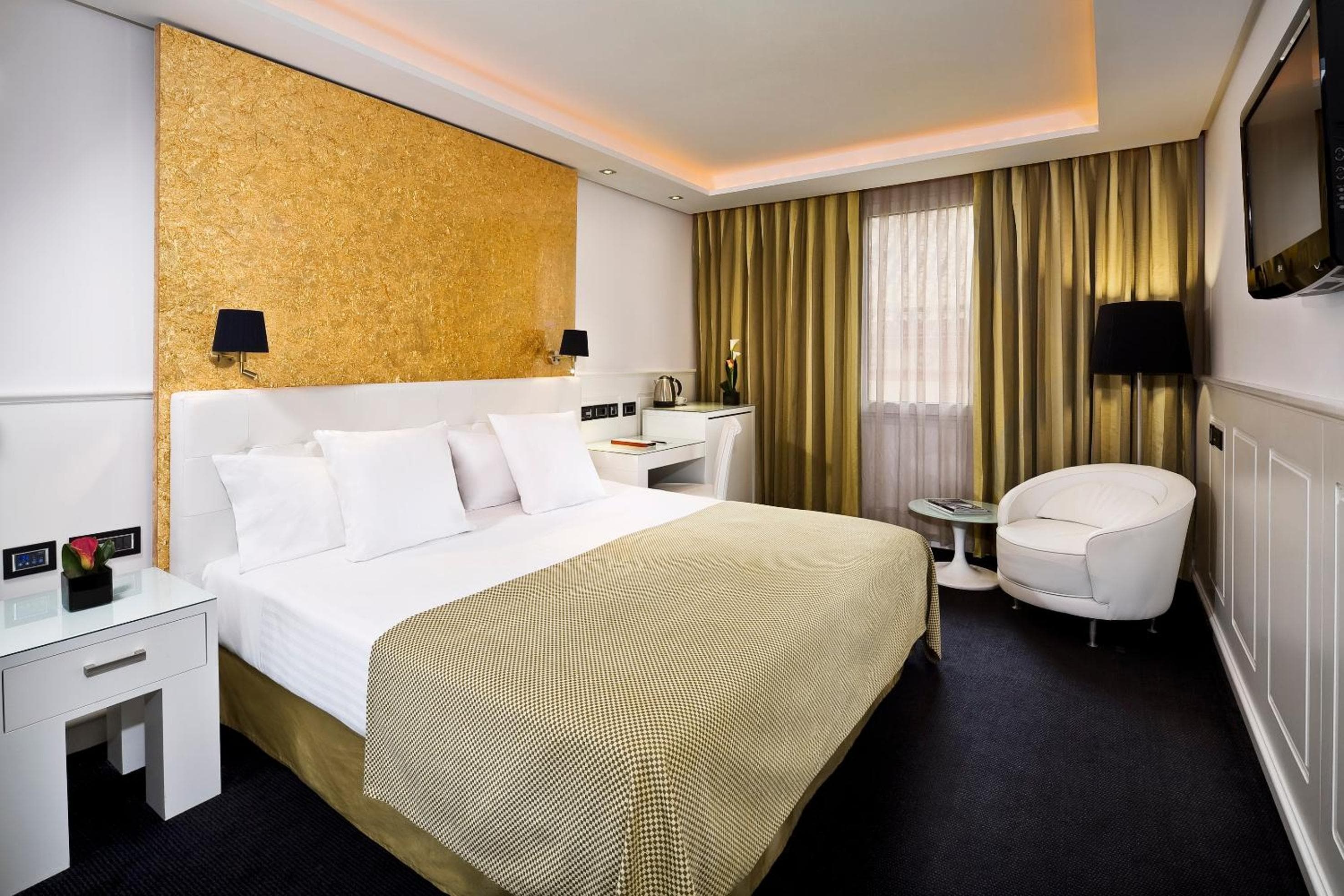 Hotel Colón Gran Meliá - The Leading Hotels of the World — 27