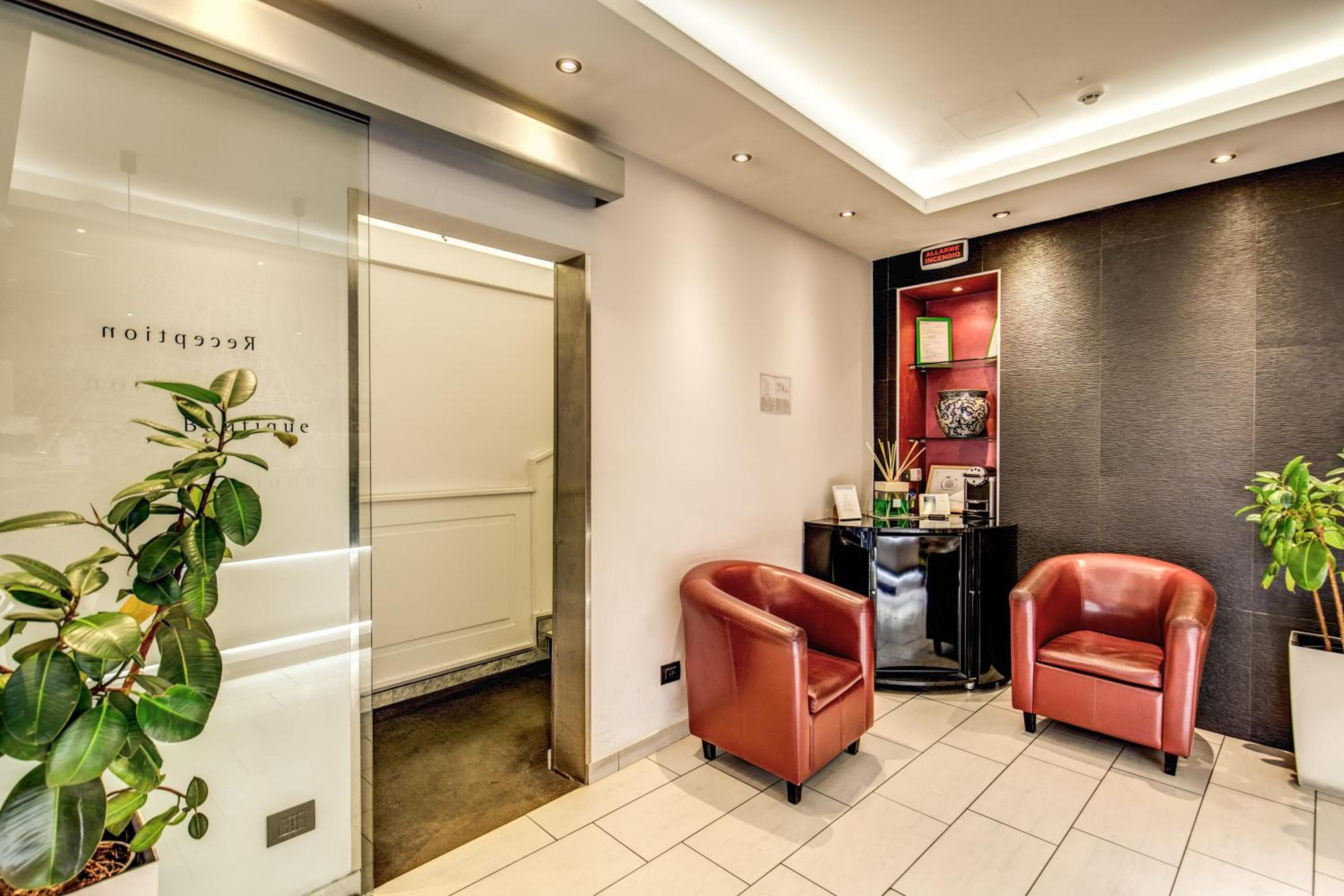 Trevi 41 Hotel — 3