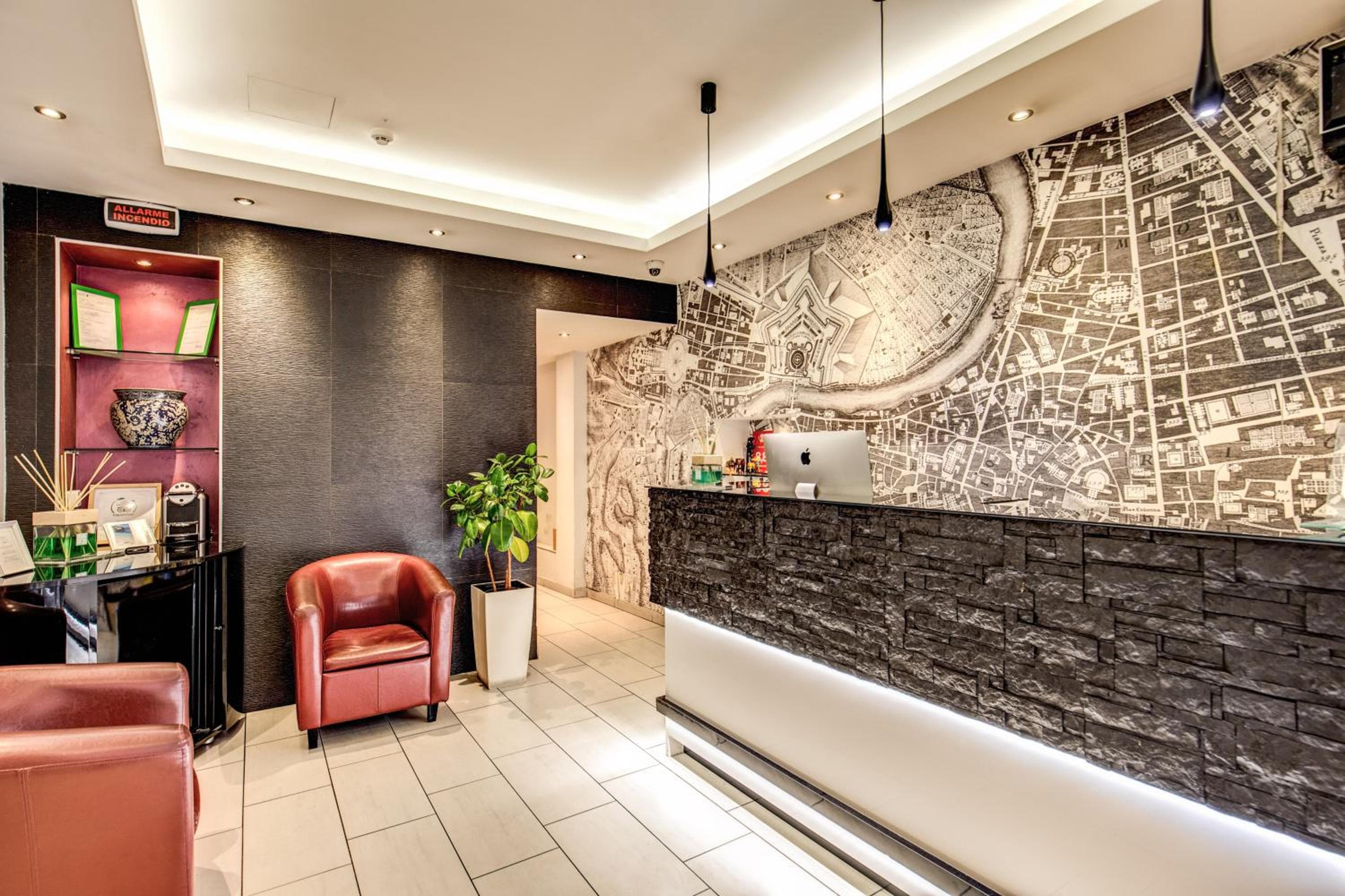 Trevi 41 Hotel — 4