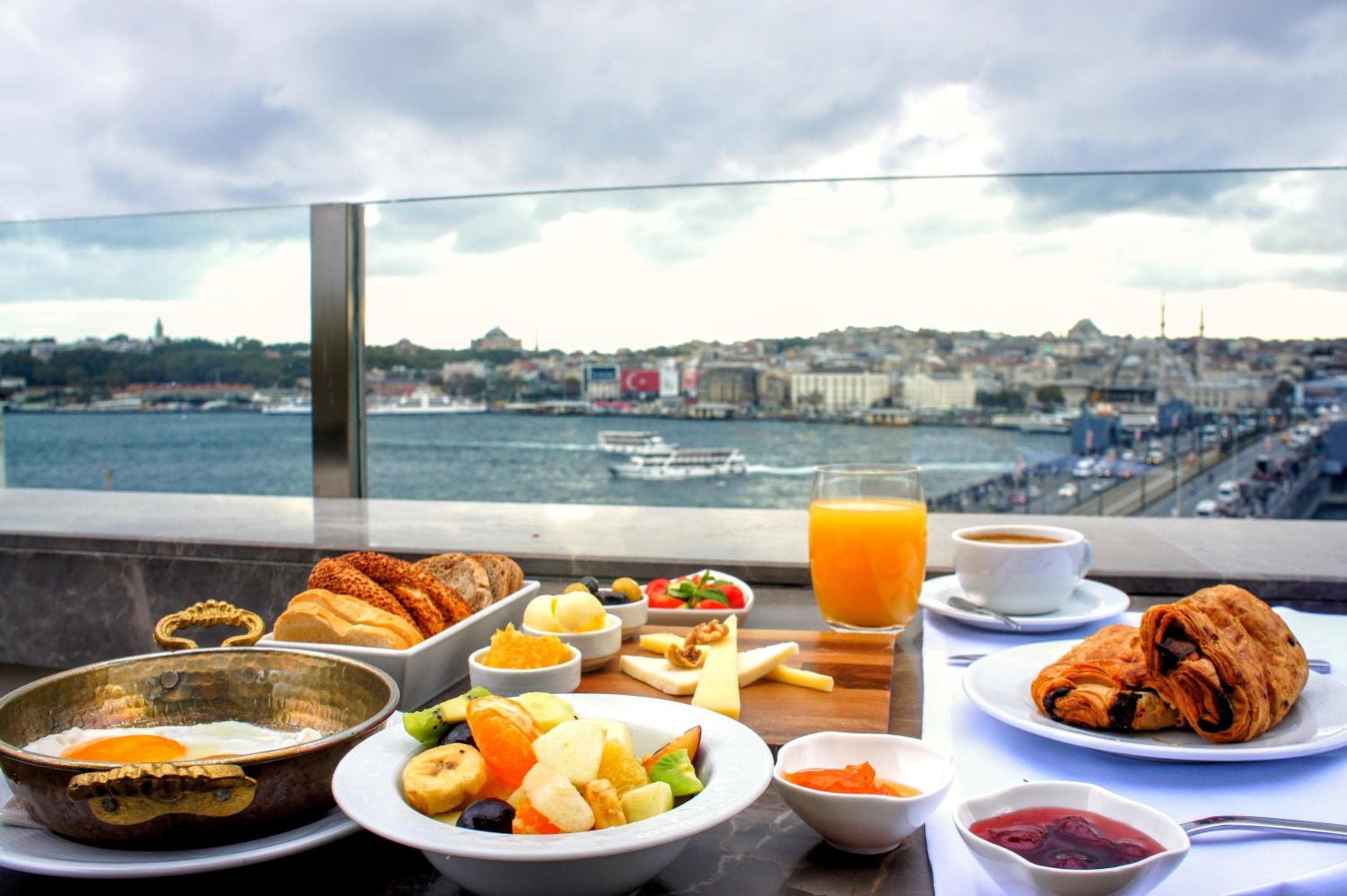 Nordstern Hotel Galata — 4