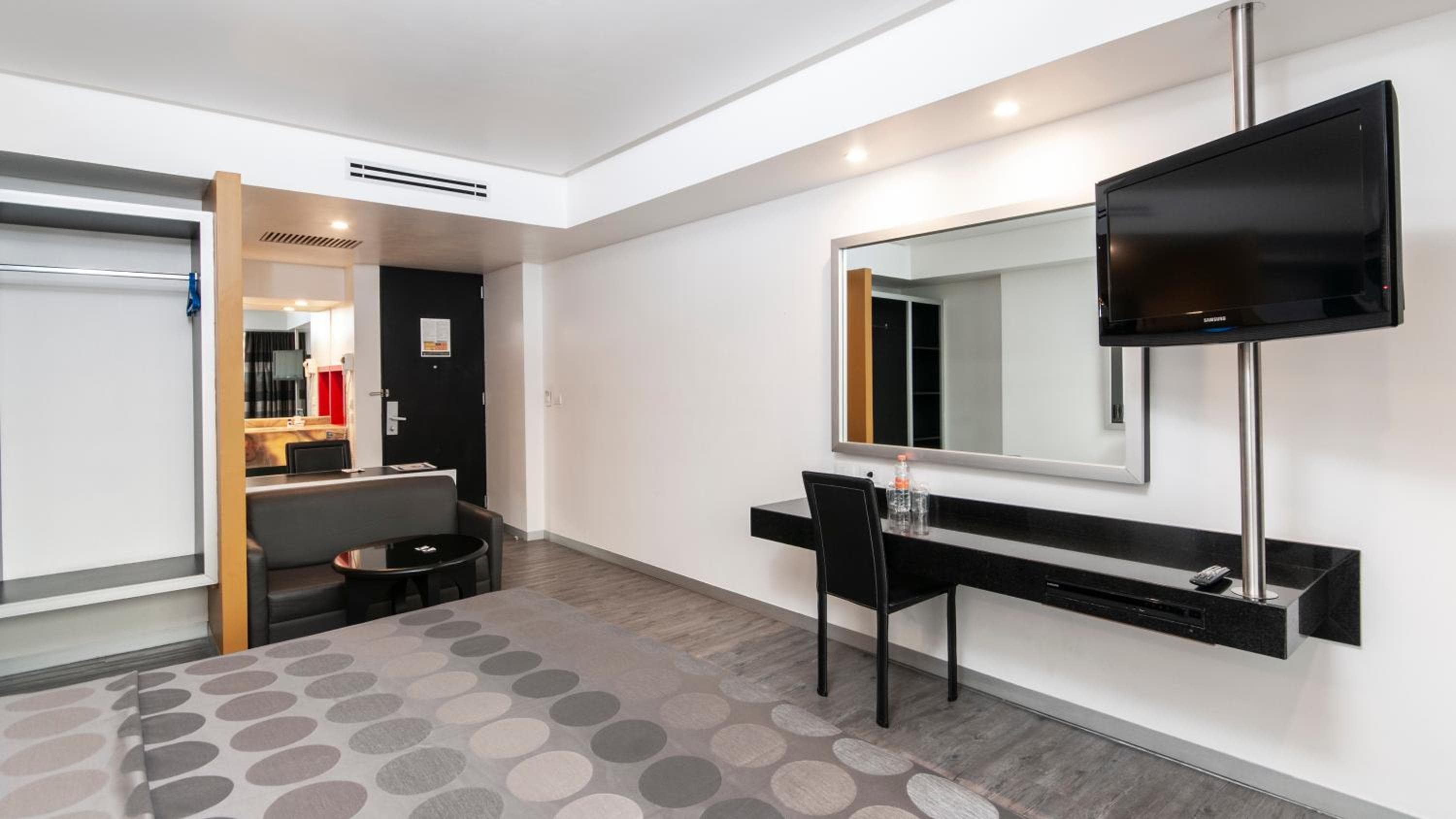 Hotel Harare — 7