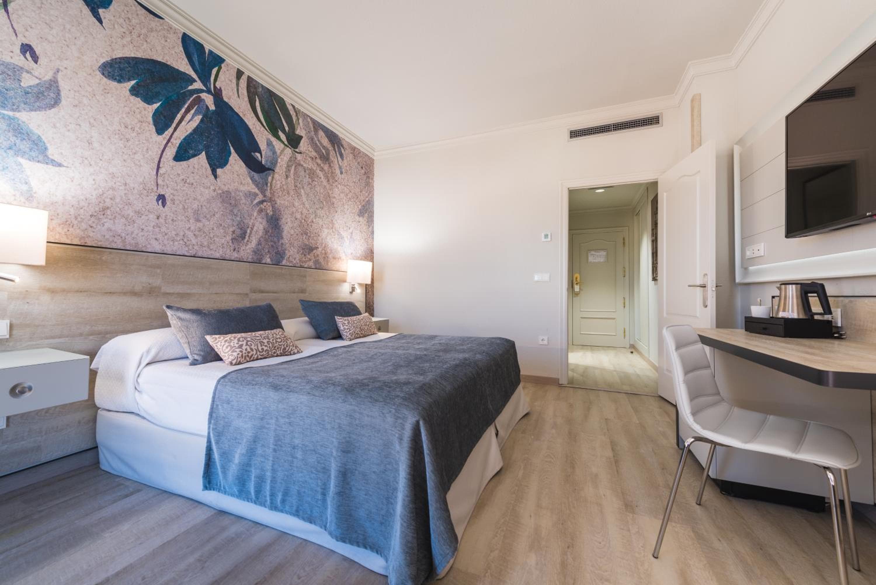 Salles Hotel Málaga Centro — 10