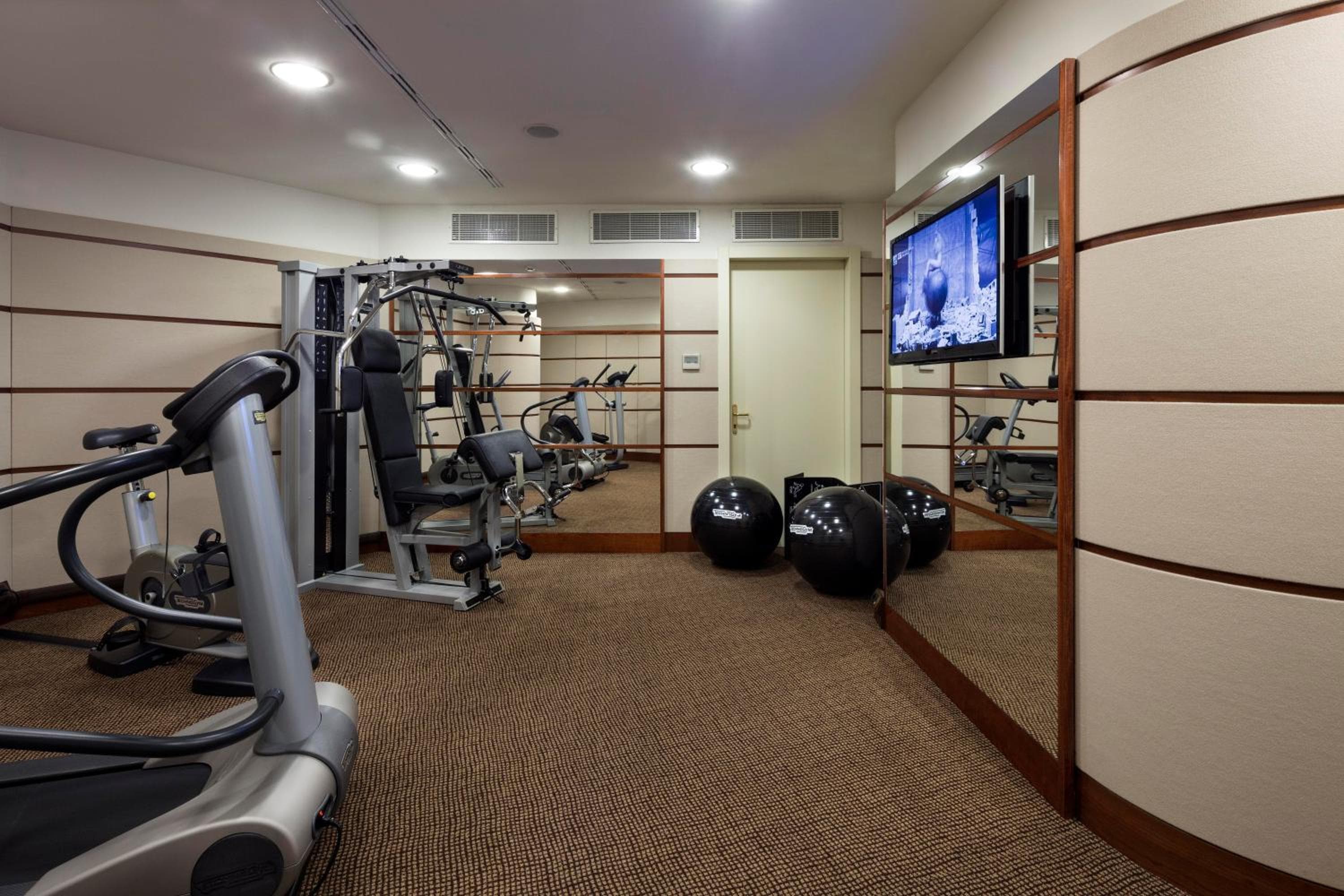 UNA Hotels Cusani Milano — 13