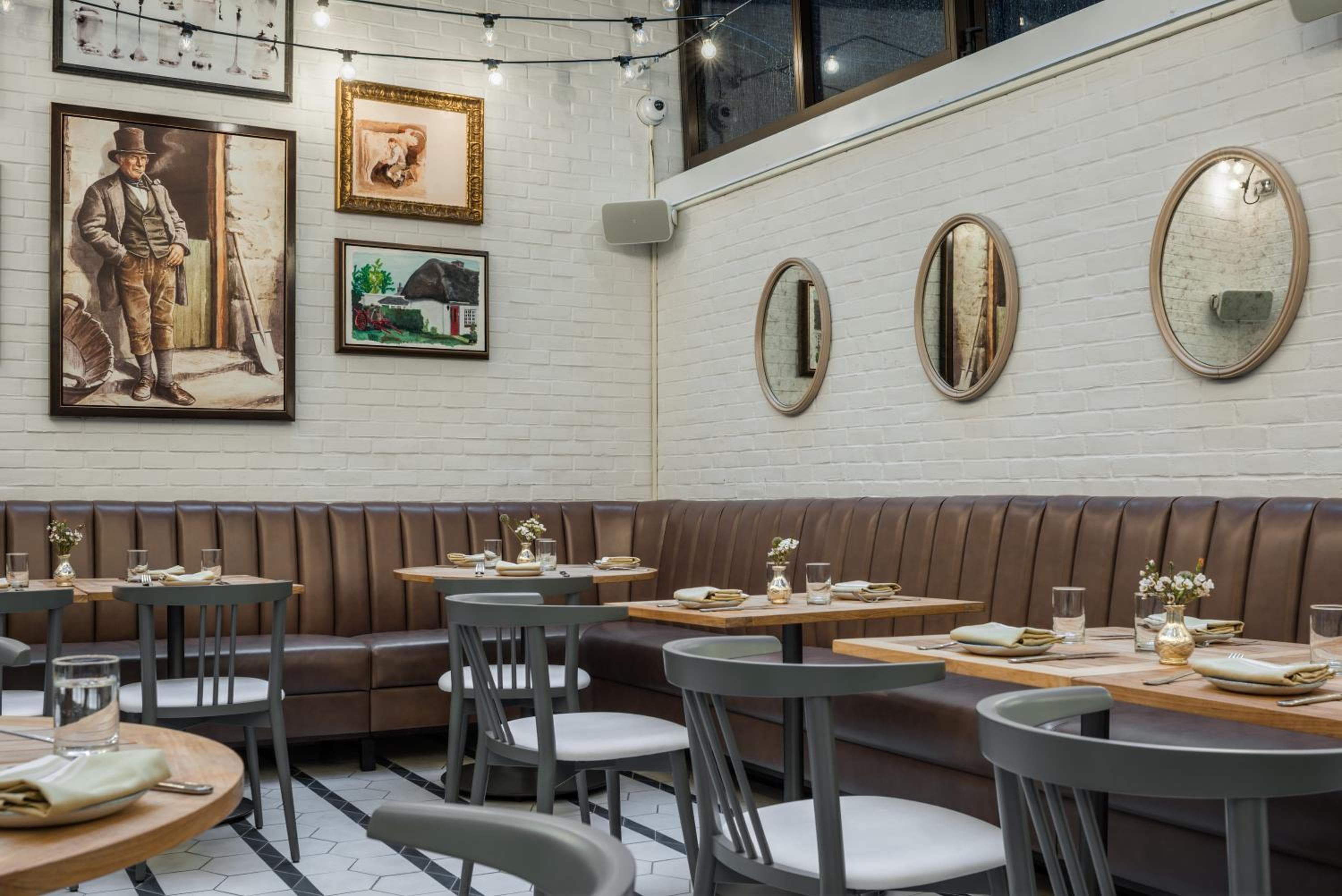 Merrion Row Hotel und Public House — 16