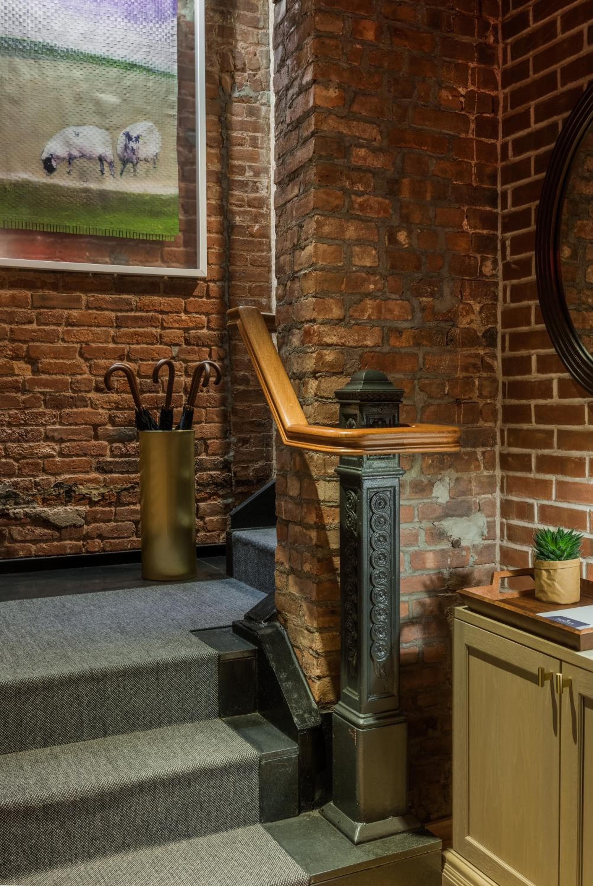 Merrion Row Hotel und Public House — 2