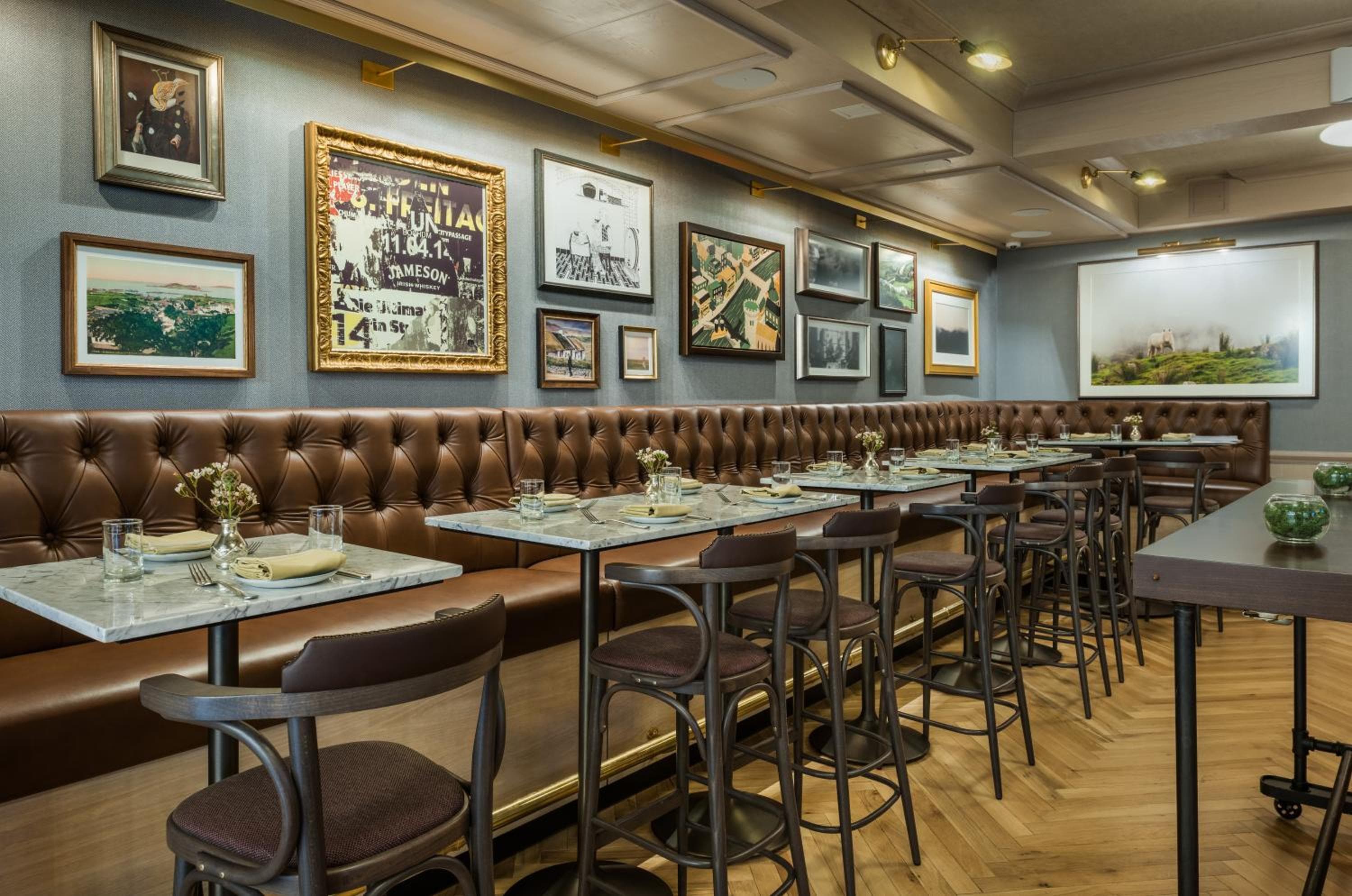 Merrion Row Hotel und Public House — 13