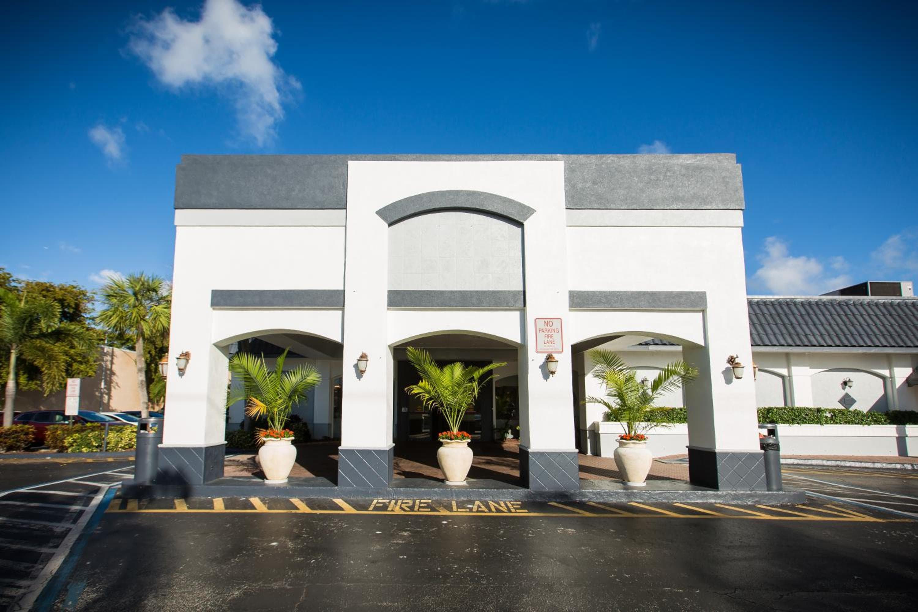 Plaza Hotel Fort Lauderdale — 27