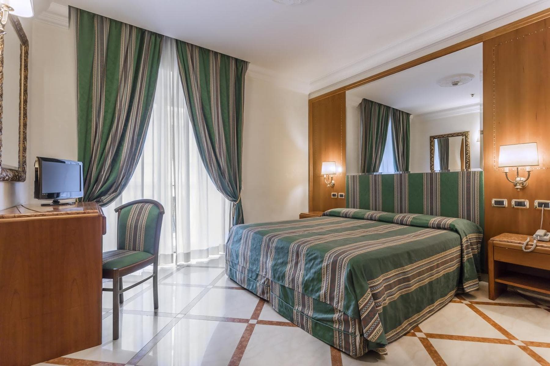 Raeli Hotel Regio — 13