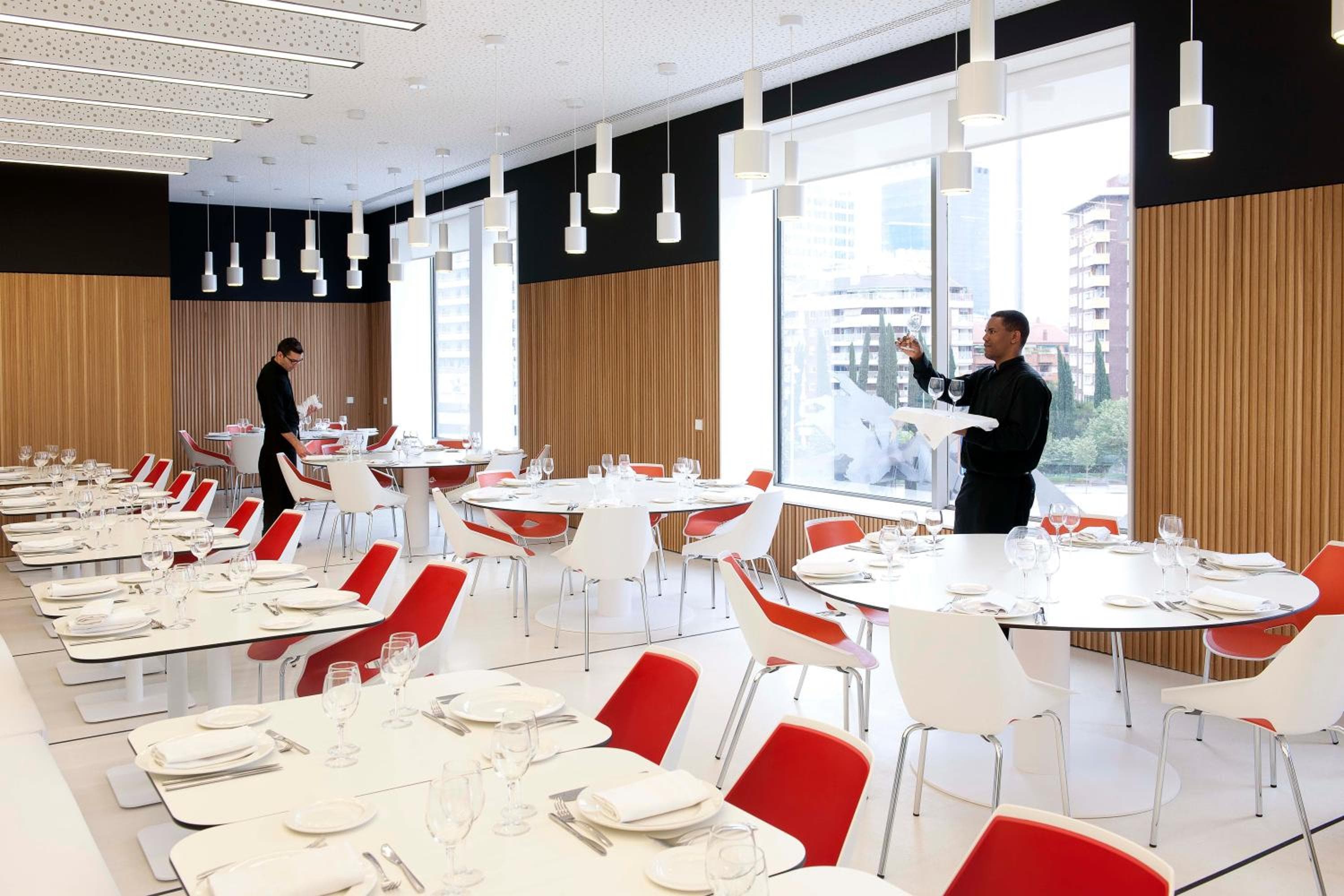 Barceló Sants — 22