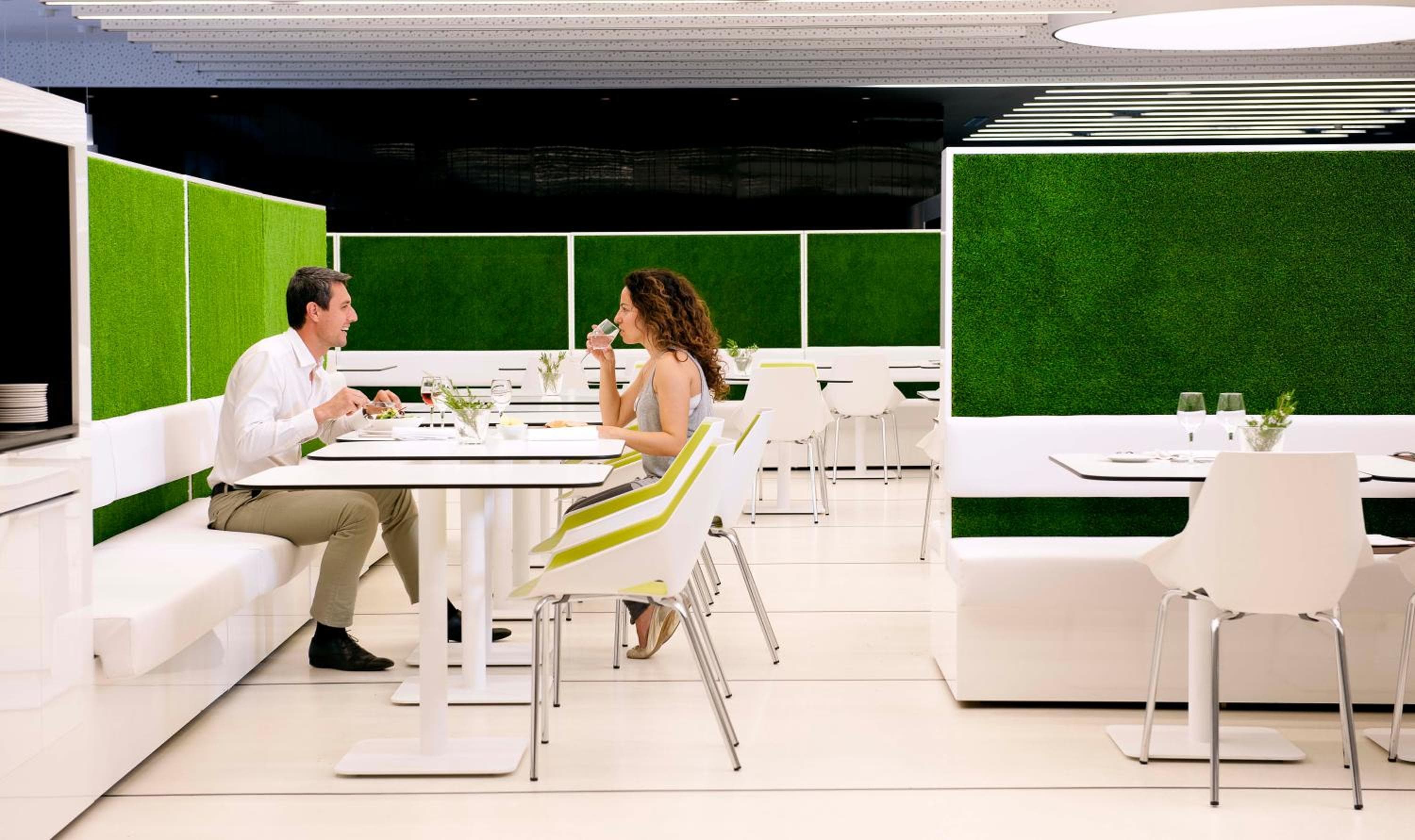 Barceló Sants — 26