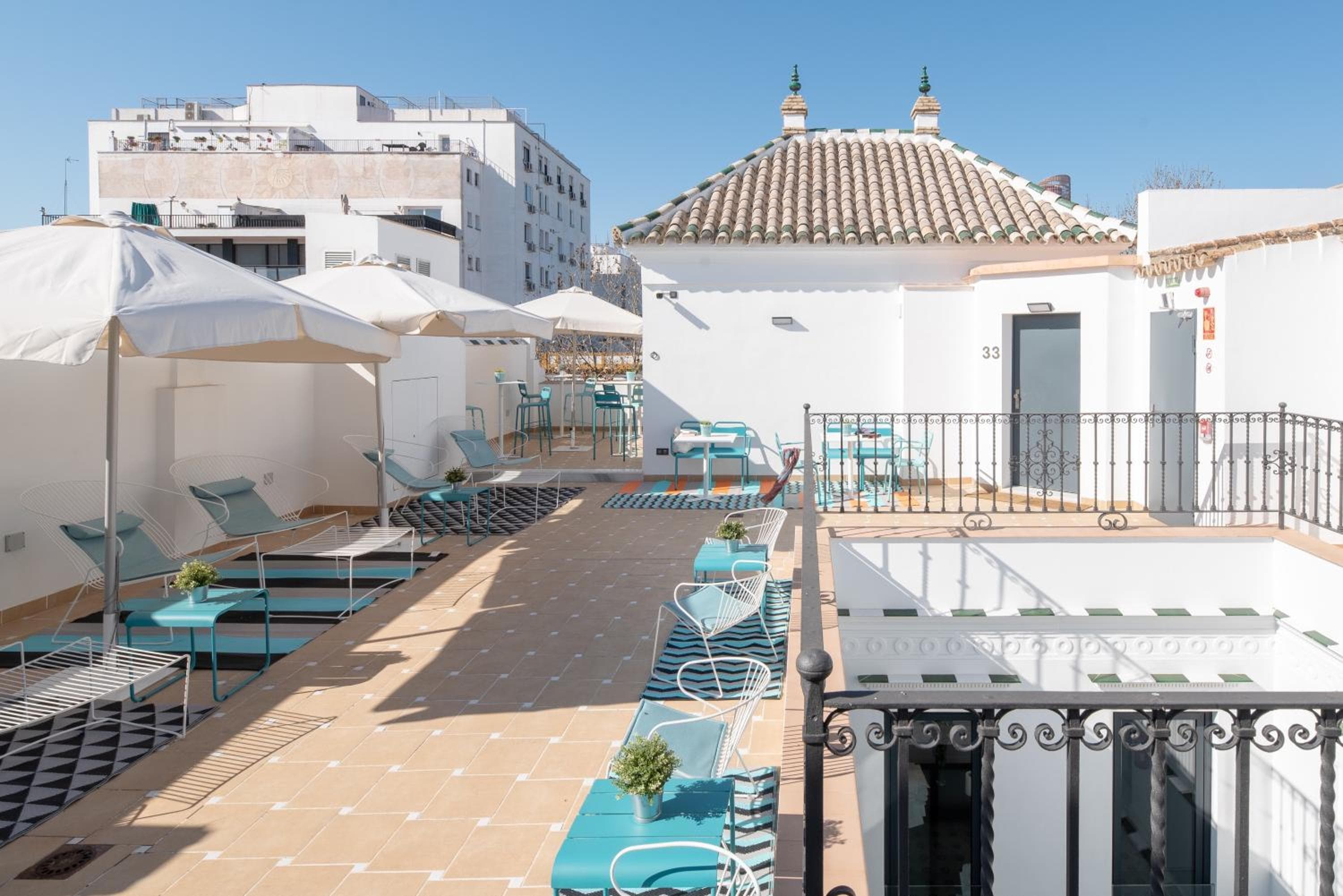 Uma Suites Parada del Marqués — 15