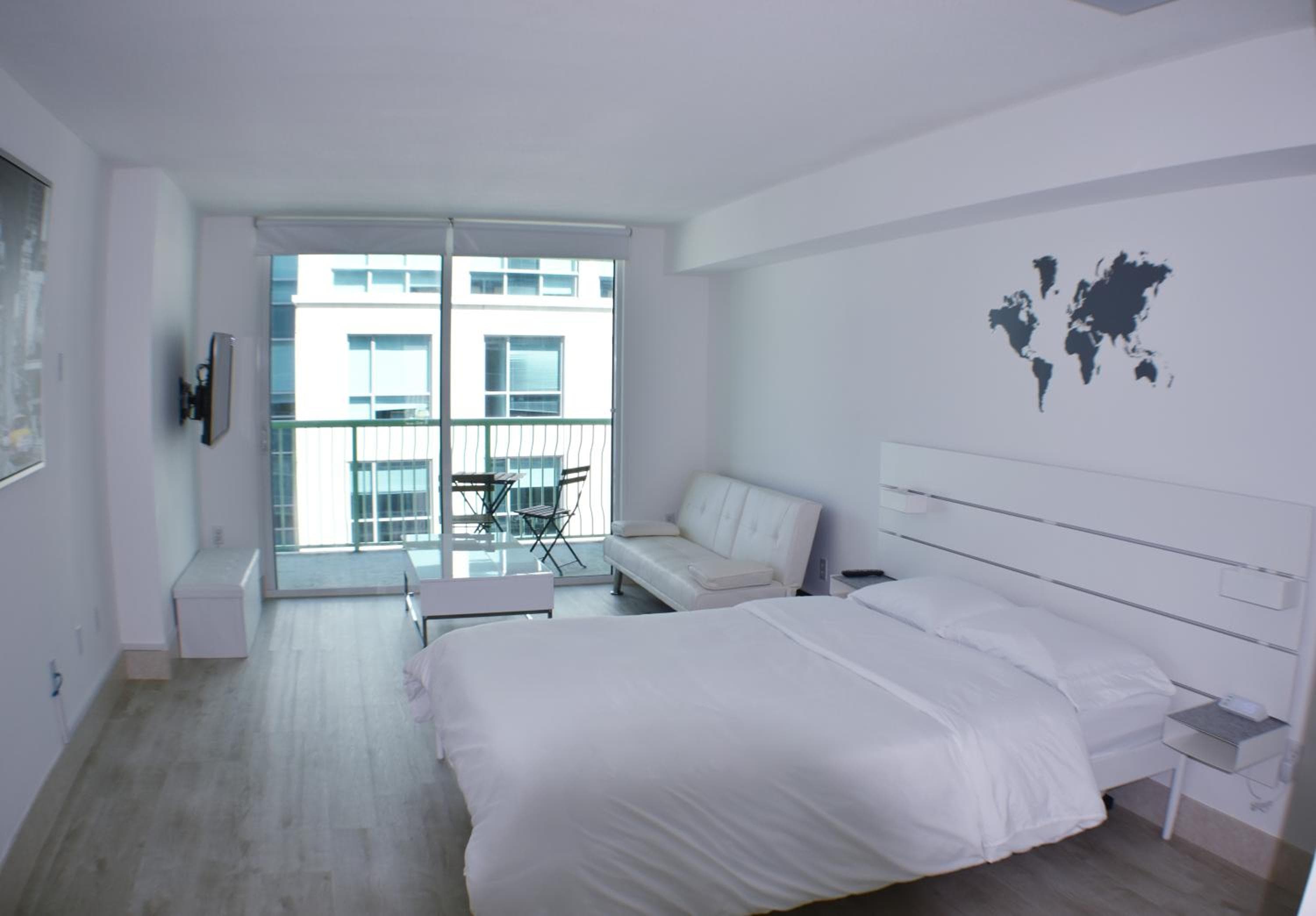 Centric Modern, Stylish Brickell / Miami + FREE Parking — 24