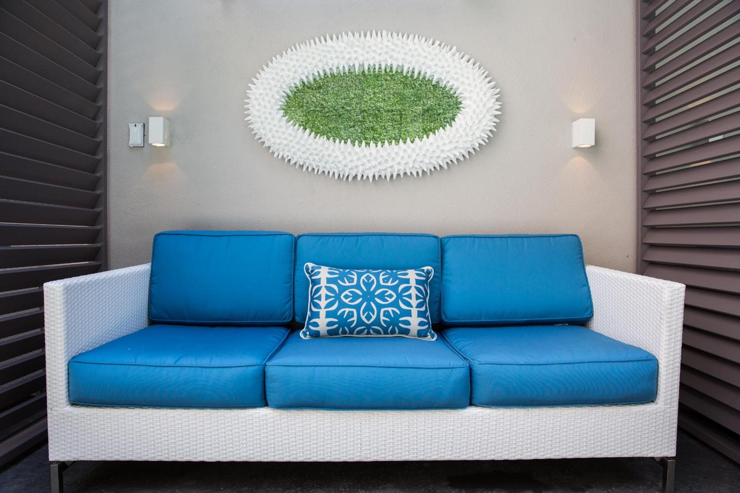 Mosaic Hotel Beverly Hills — 30