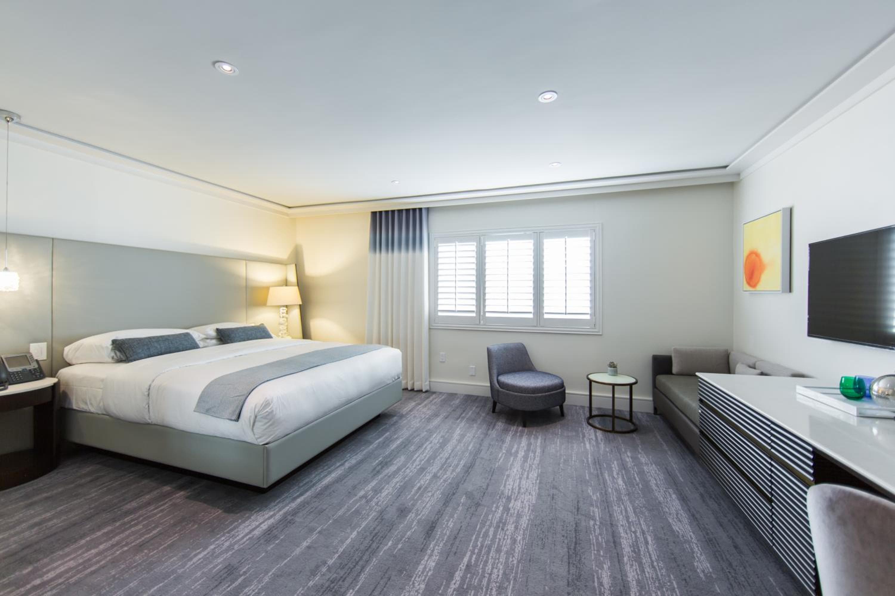 Mosaic Hotel Beverly Hills — 14