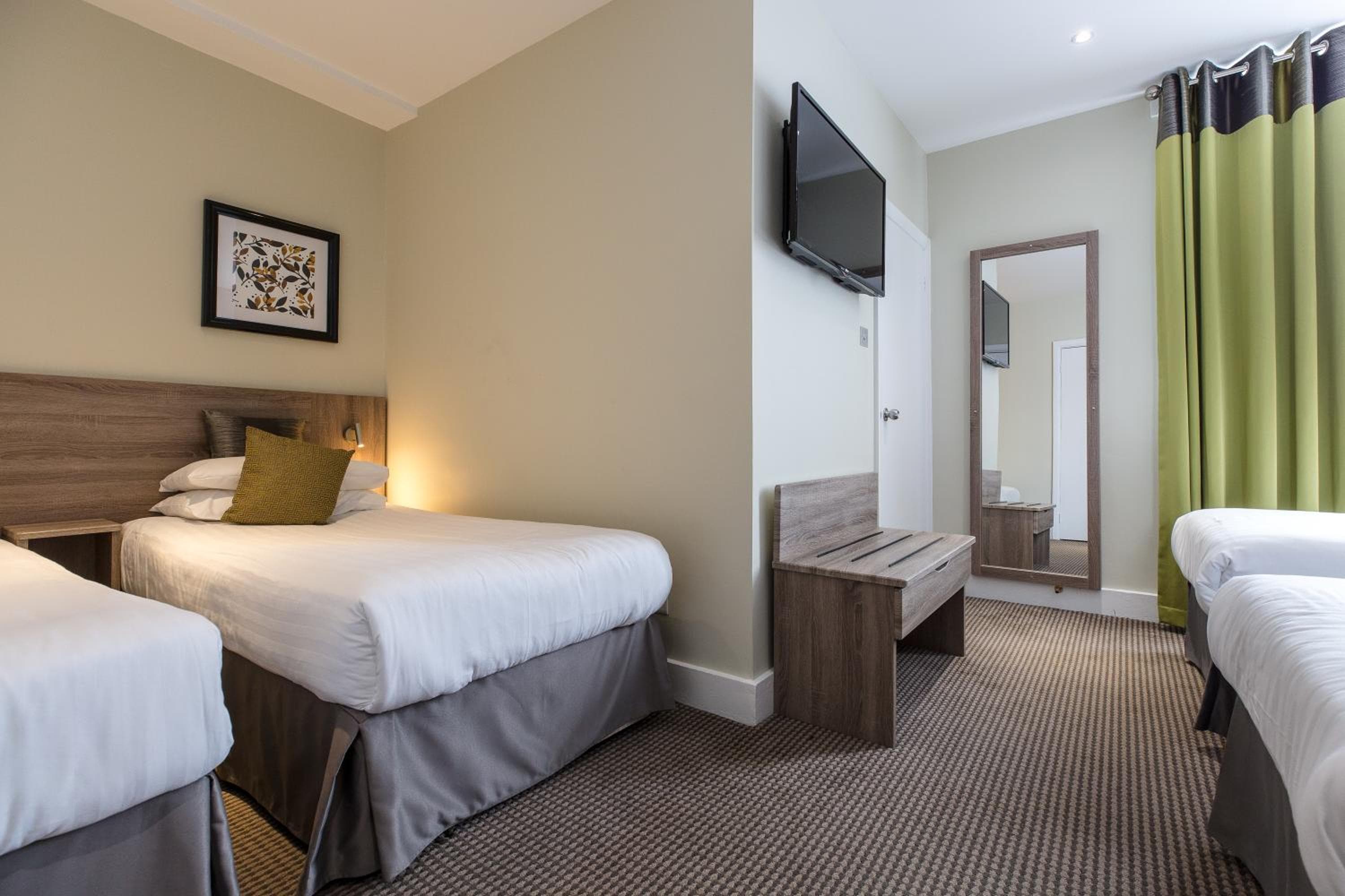 Phoenix Hotel — 2