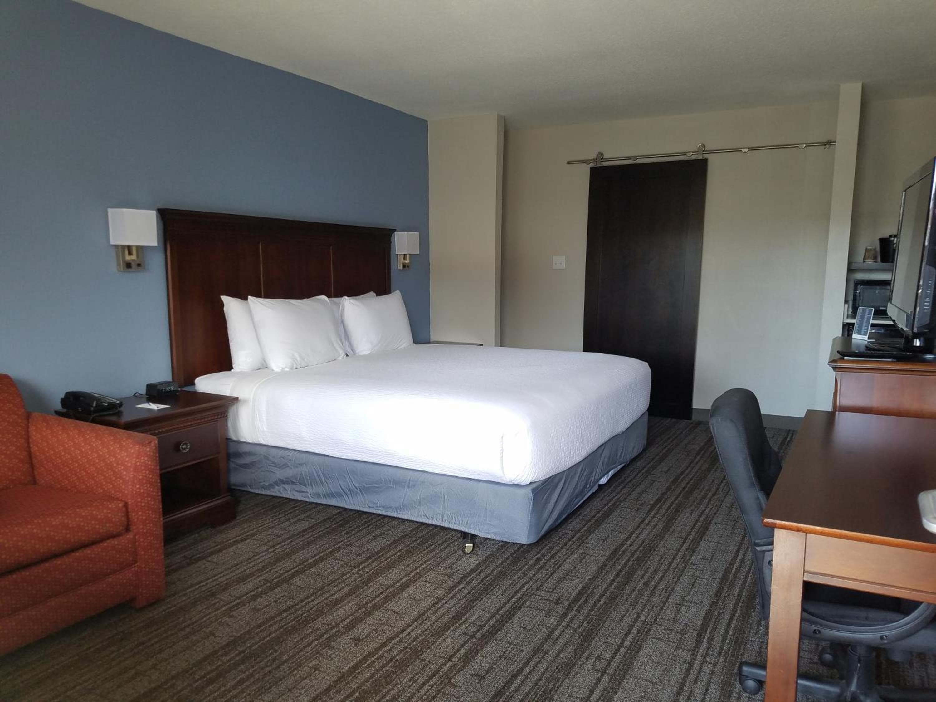 Hotel South Tampa & Suites — 5