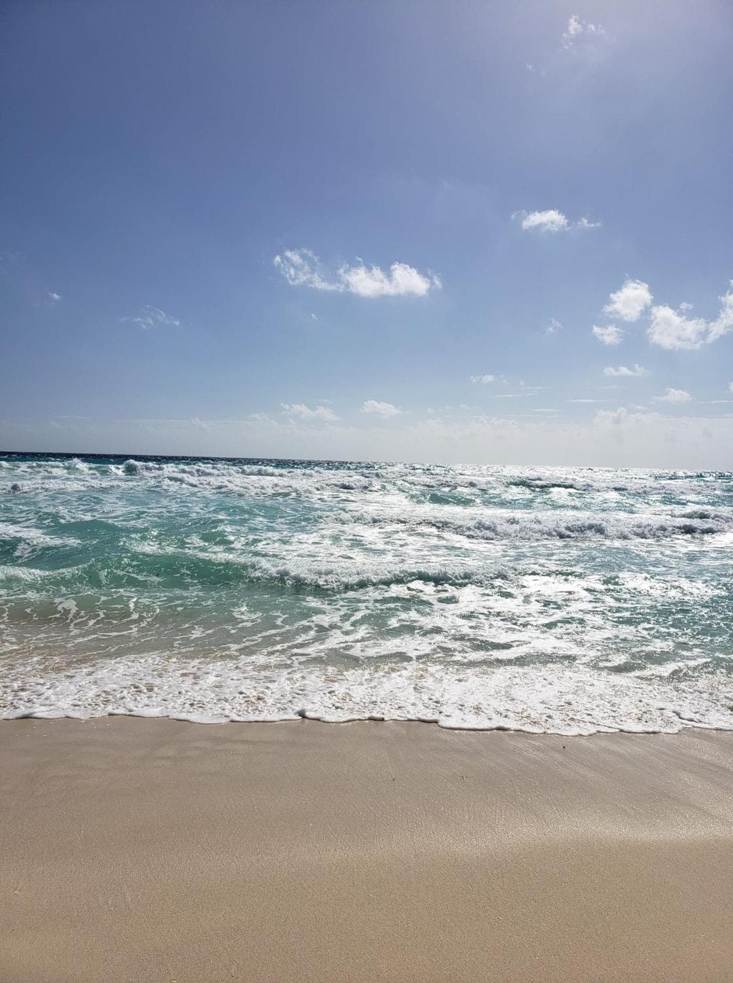 Penthouse mit drei Schlafzimmern und drei Etagen mit Blick auf das Meer am Strand — 13