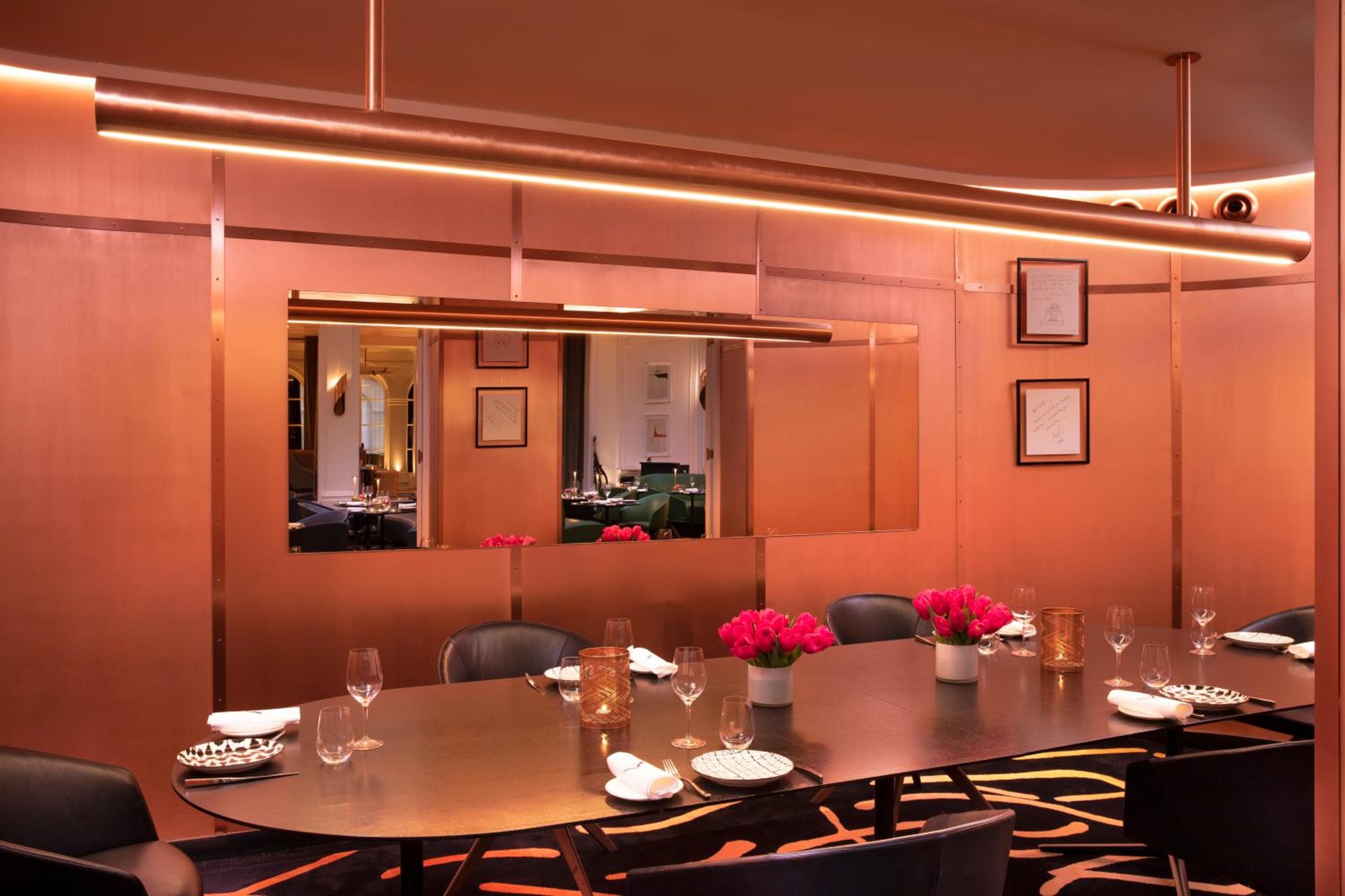 Hôtel Vernet Champs Elysées Paris — 25