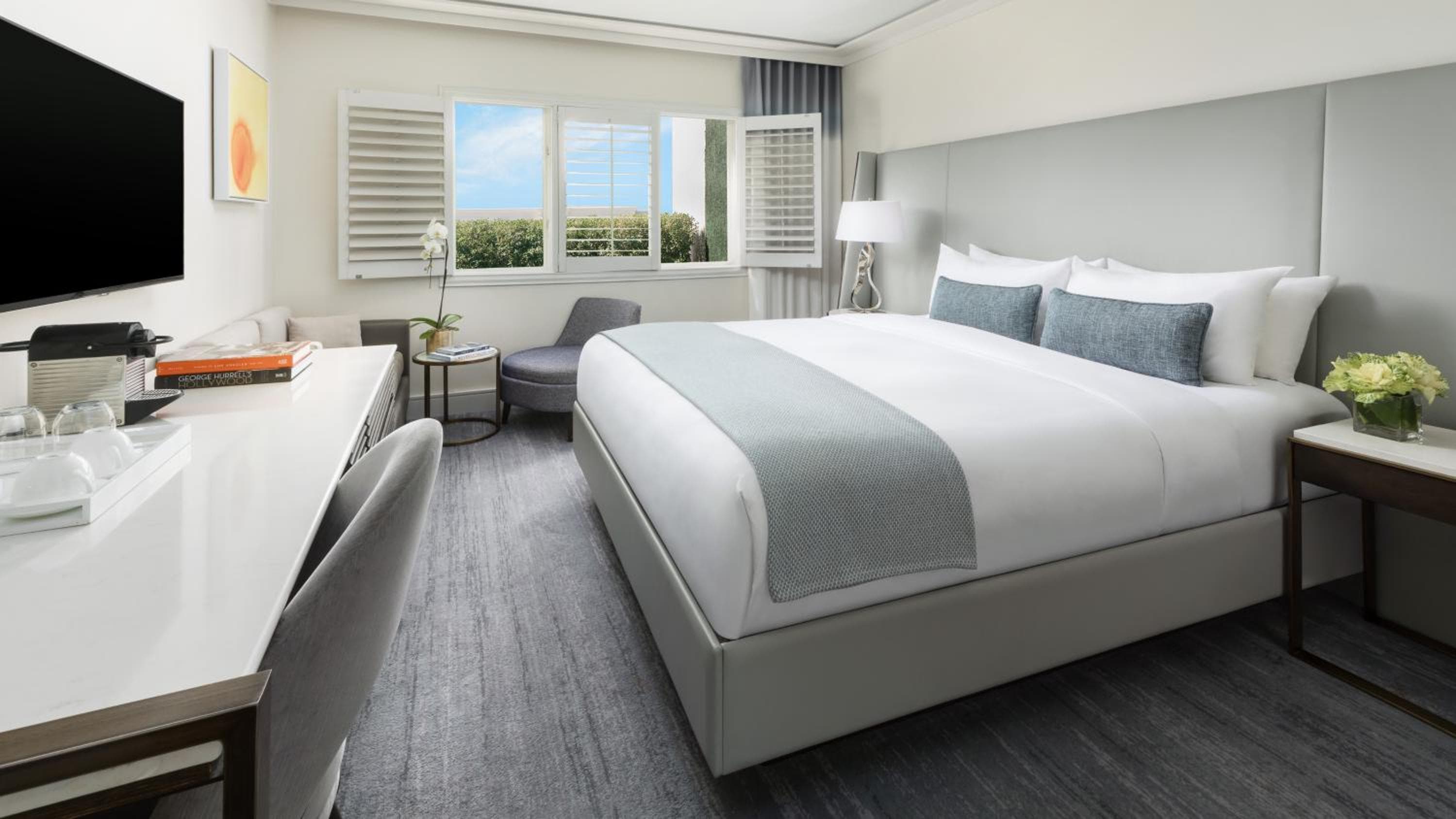 Mosaic Hotel Beverly Hills — 10